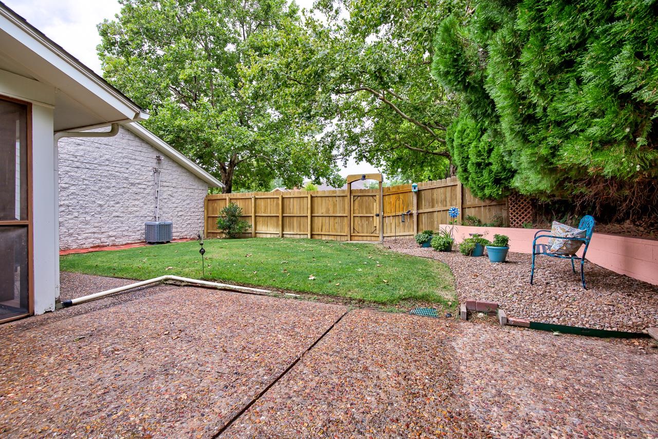 3225 Whippoorwill Ln