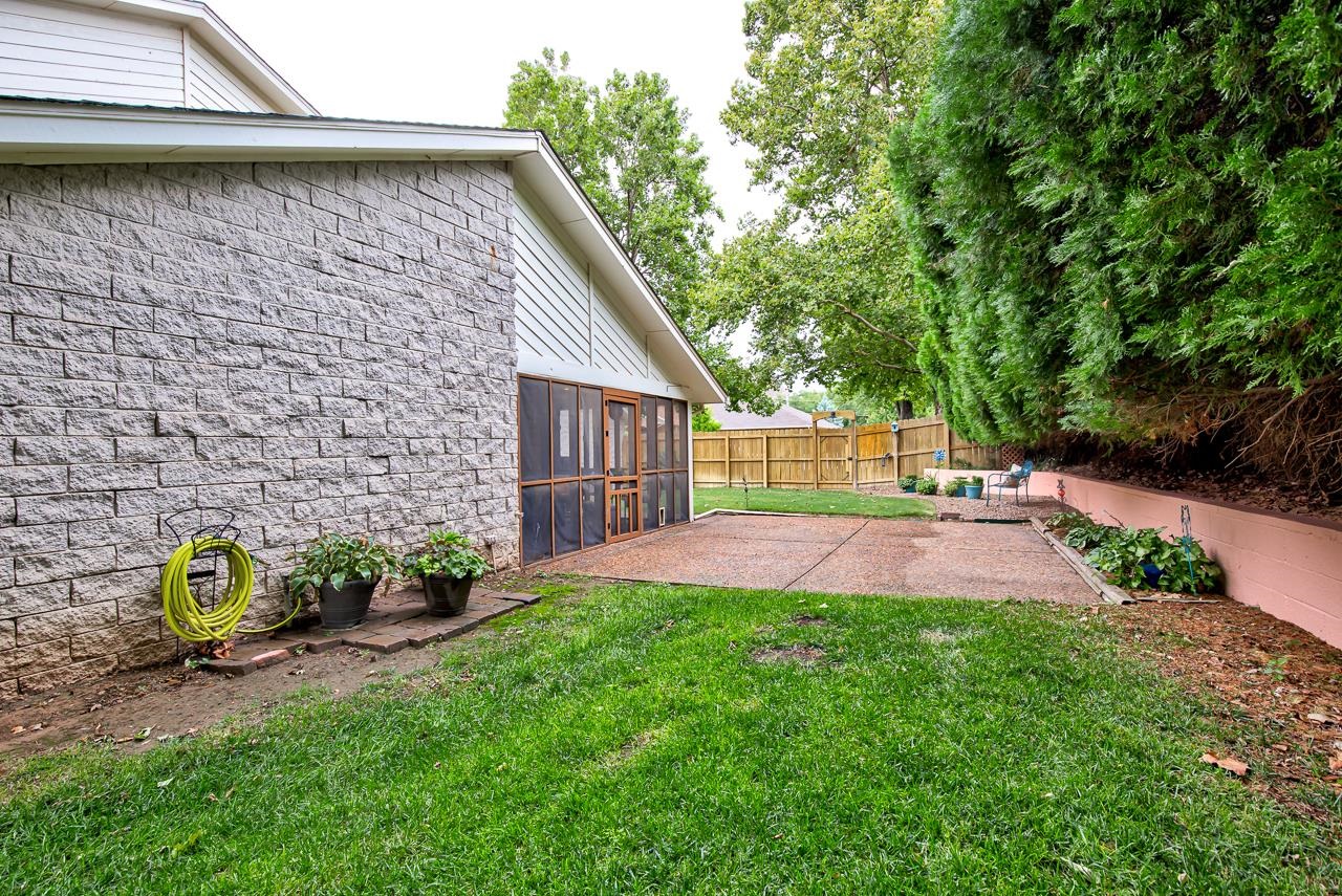 3225 Whippoorwill Ln