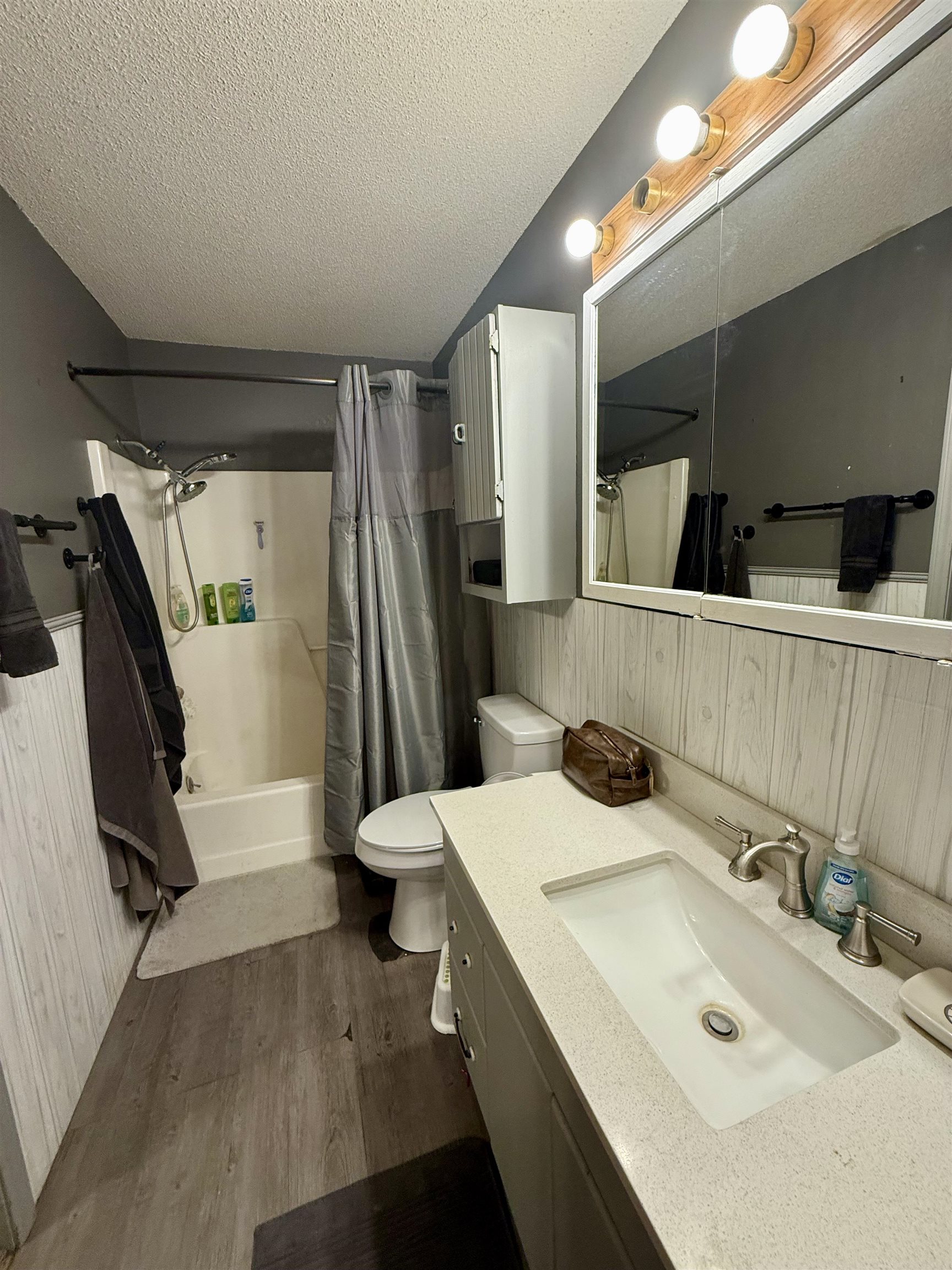 305 S 4th St 305 S 4th St