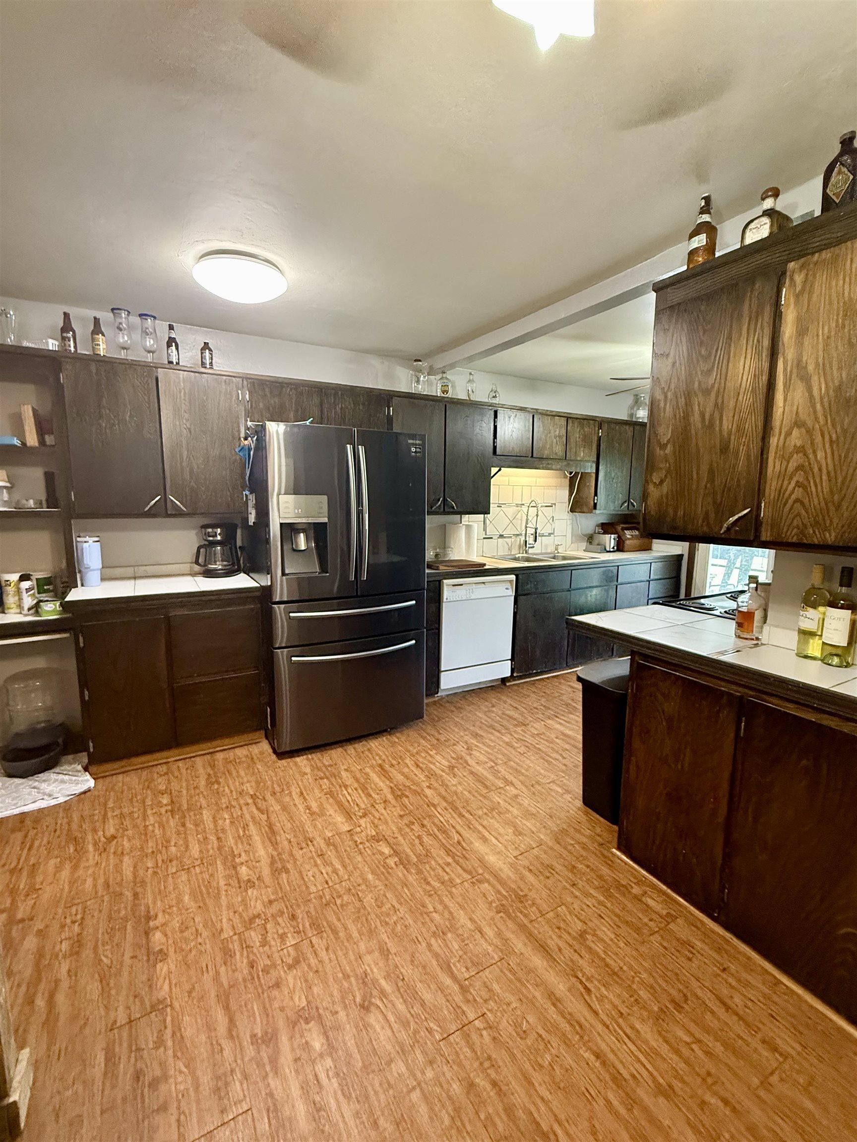 305 S 4th St 305 S 4th St