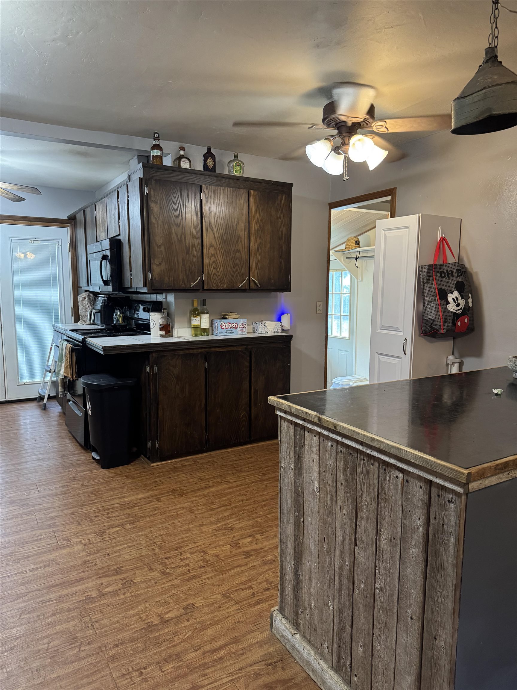 305 S 4th St 305 S 4th St
