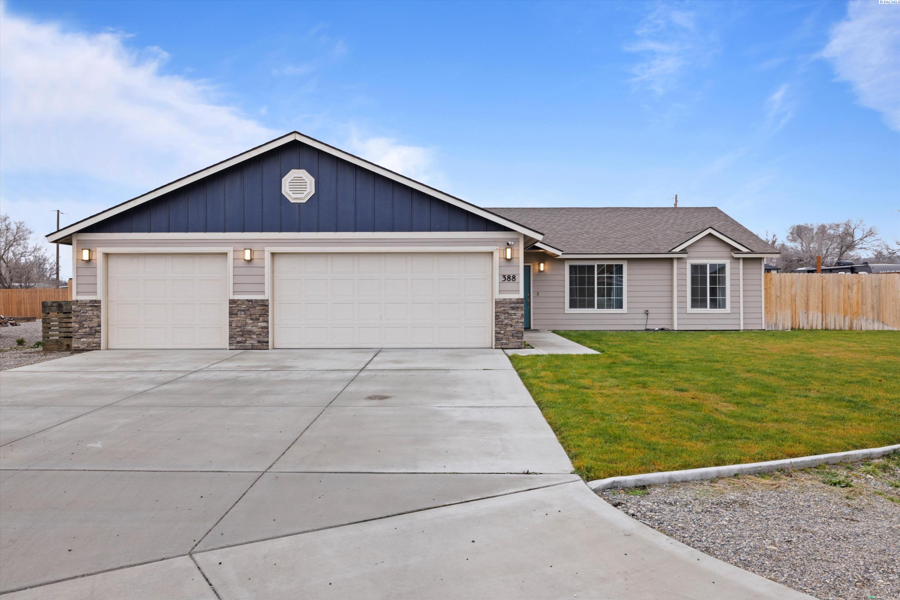 388 E 16TH AVE, KENNEWICK, WA 99337 Beacon Realty and Property Management