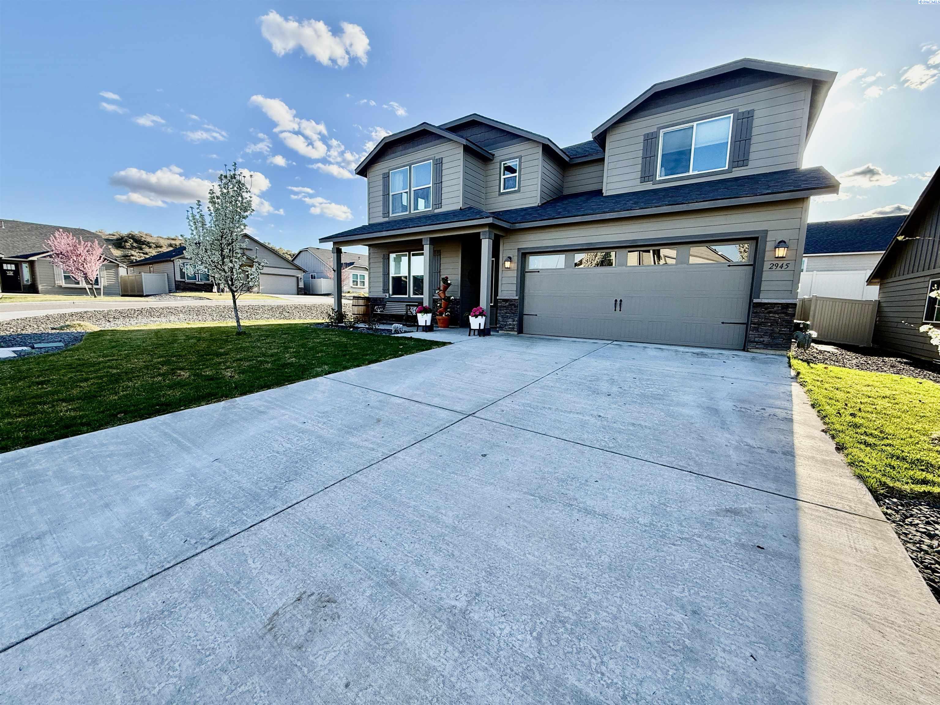 2945 Castle Rock Blvd.