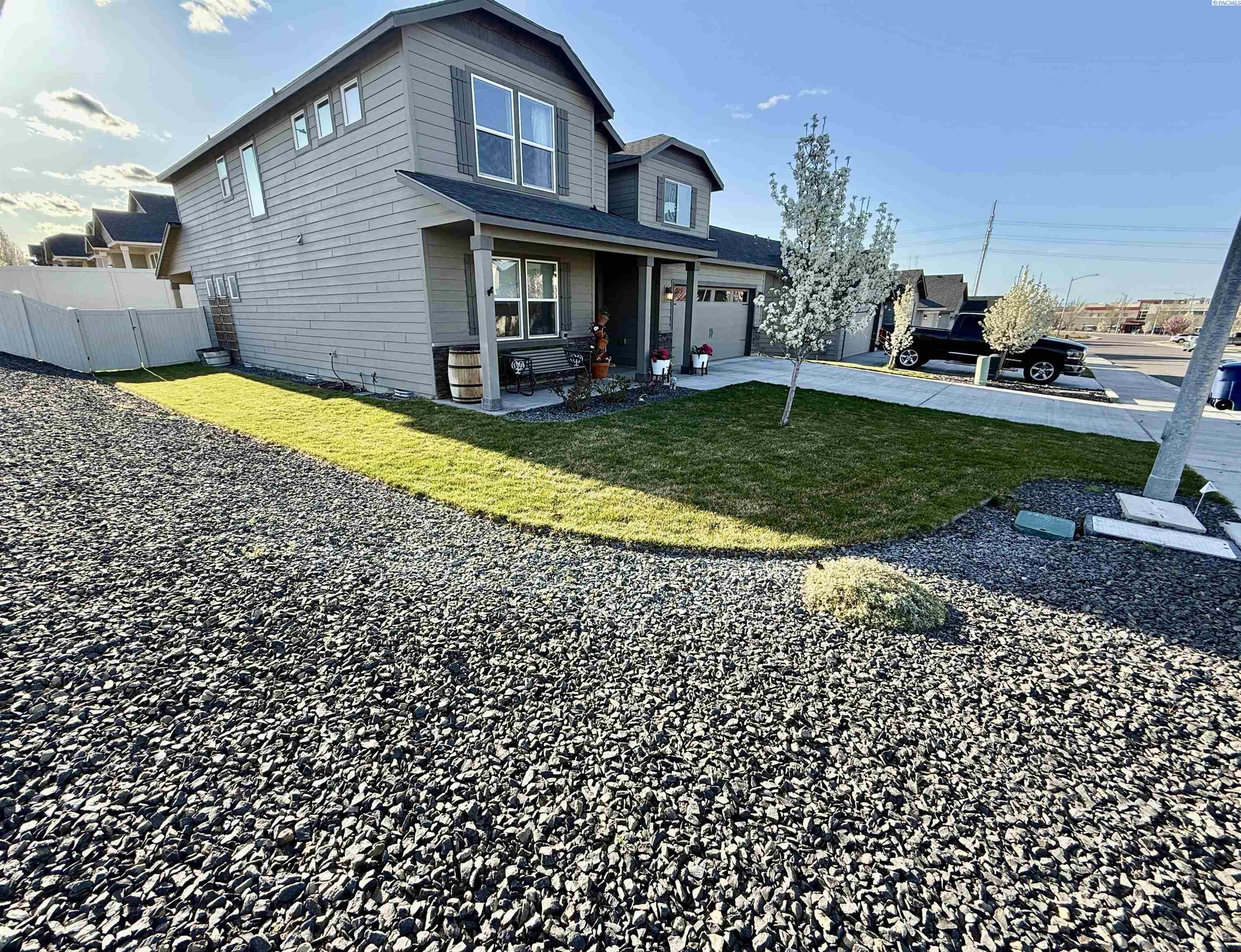 2945 Castle Rock Blvd.