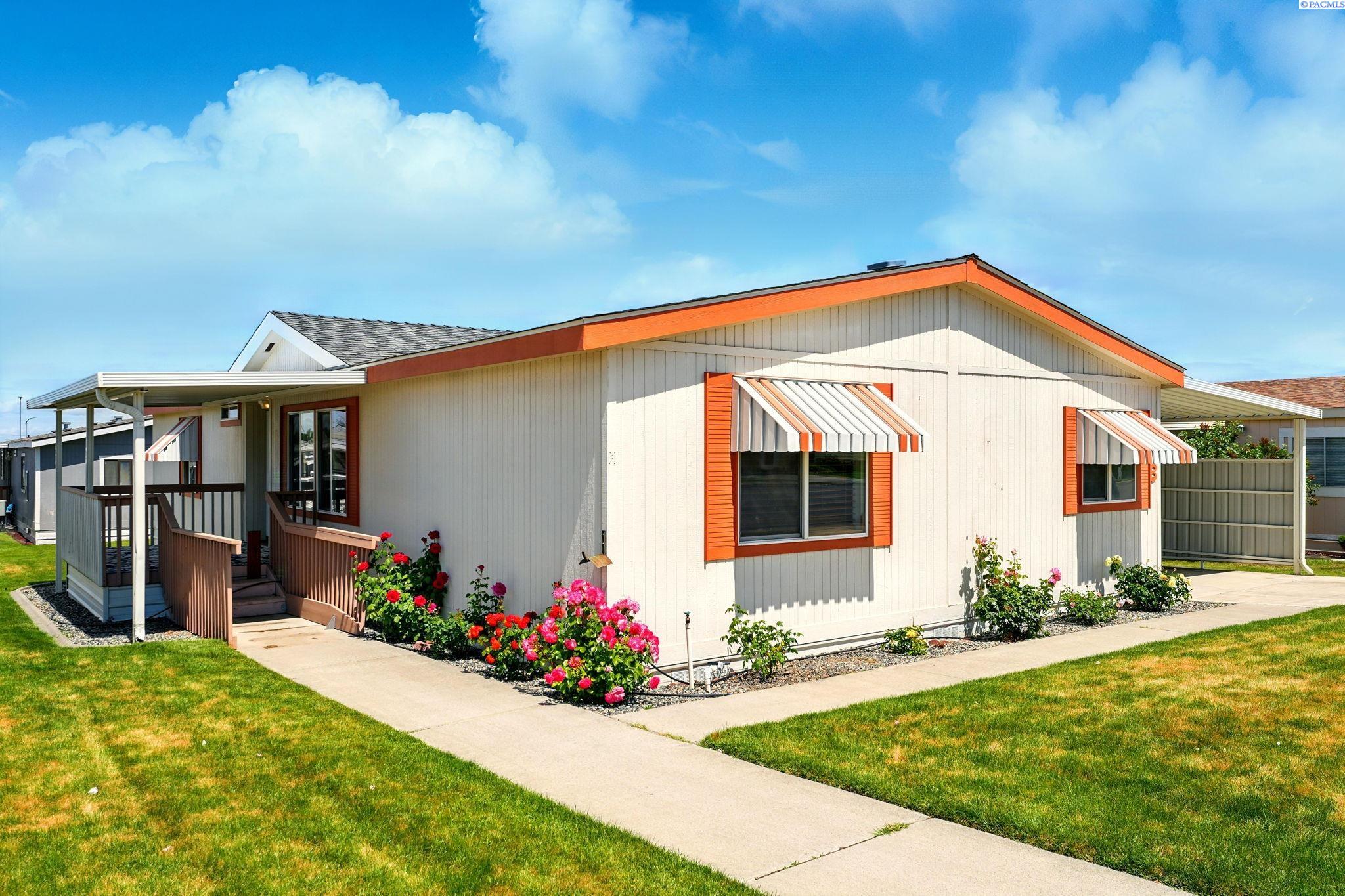 312 S Columbia Center Blvd #28