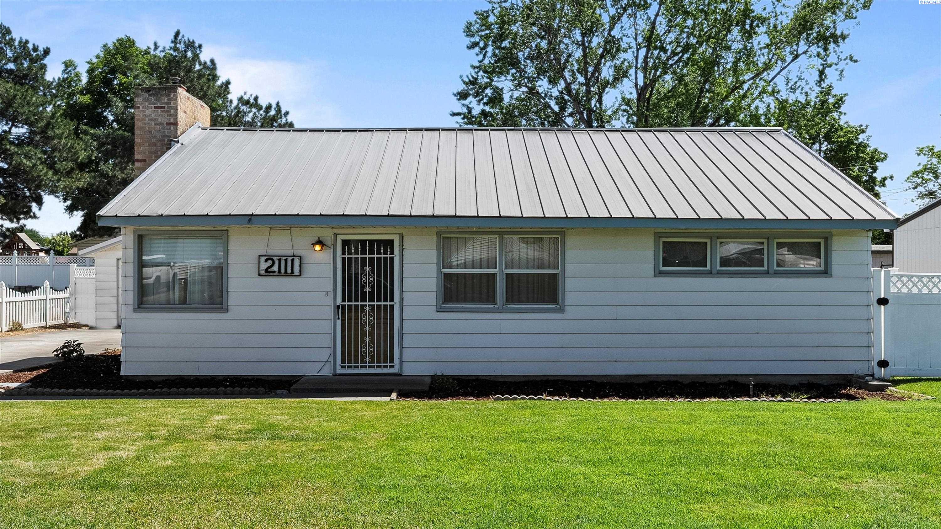2111 W 20th Ave.
