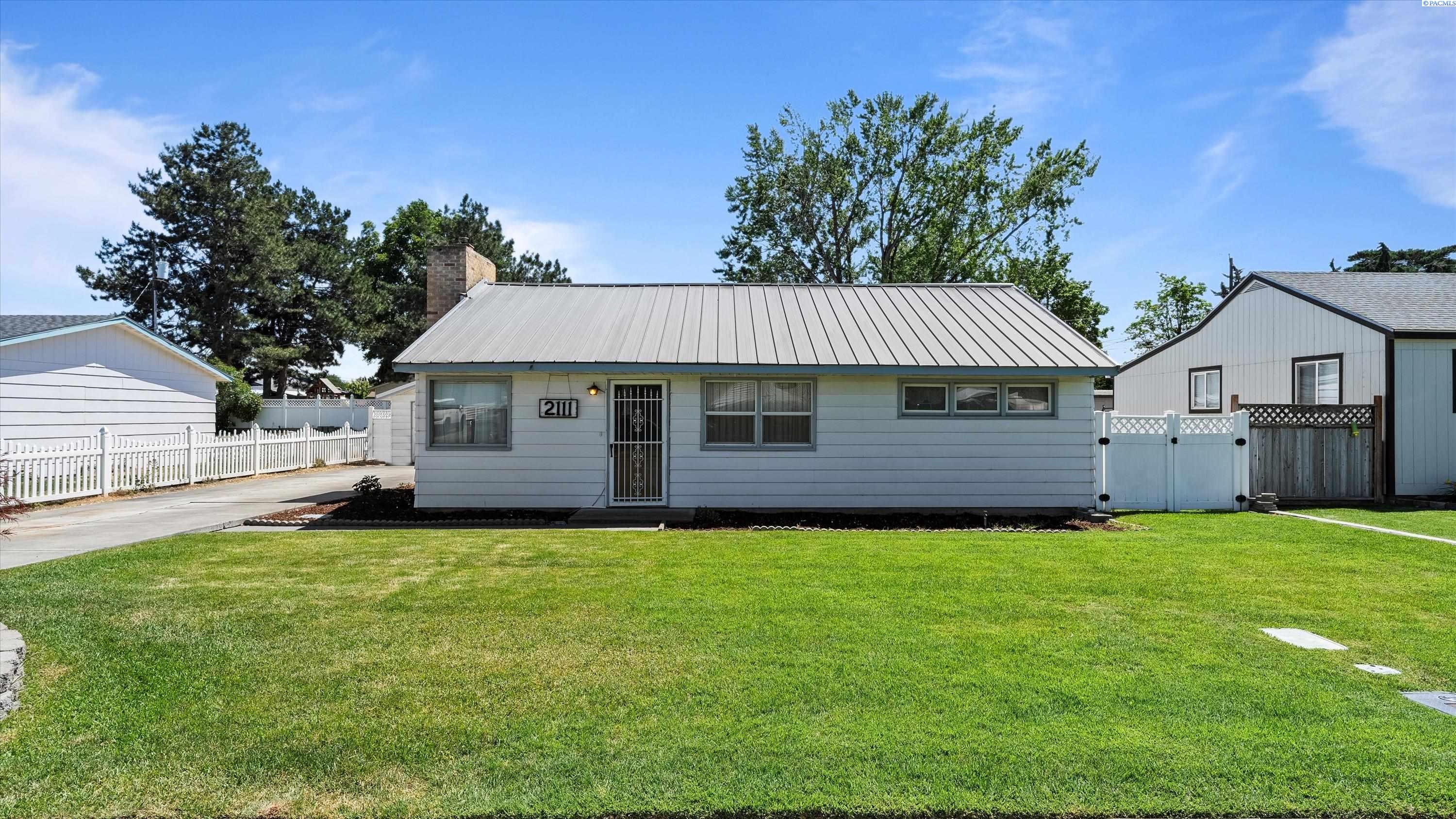 2111 W 20th Ave.