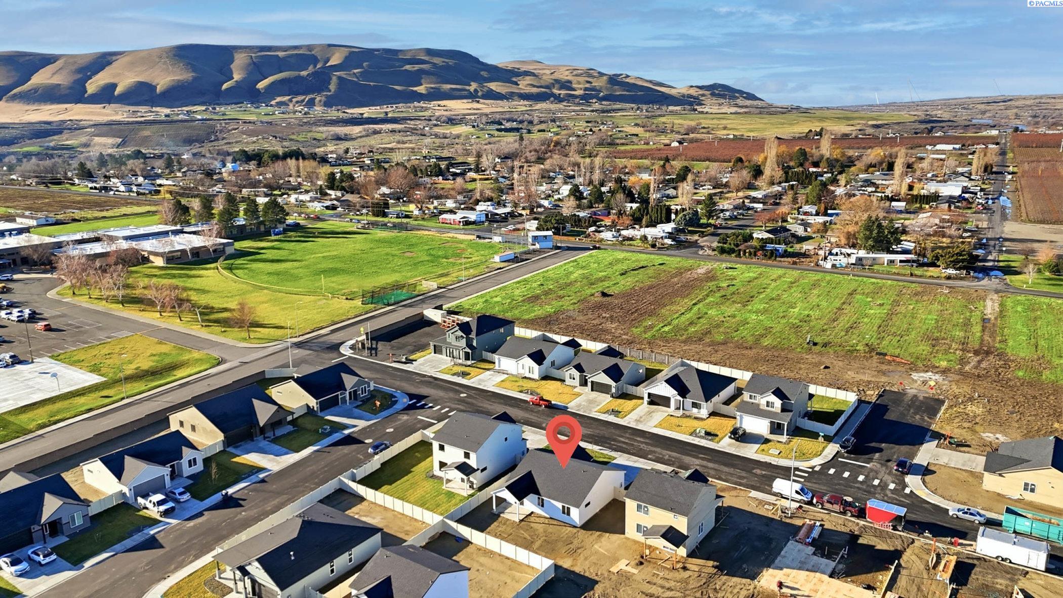 Homes for sale in Benton City, WA | 1202 18th Street, Benton City, WA 99320 | MLS# 290014