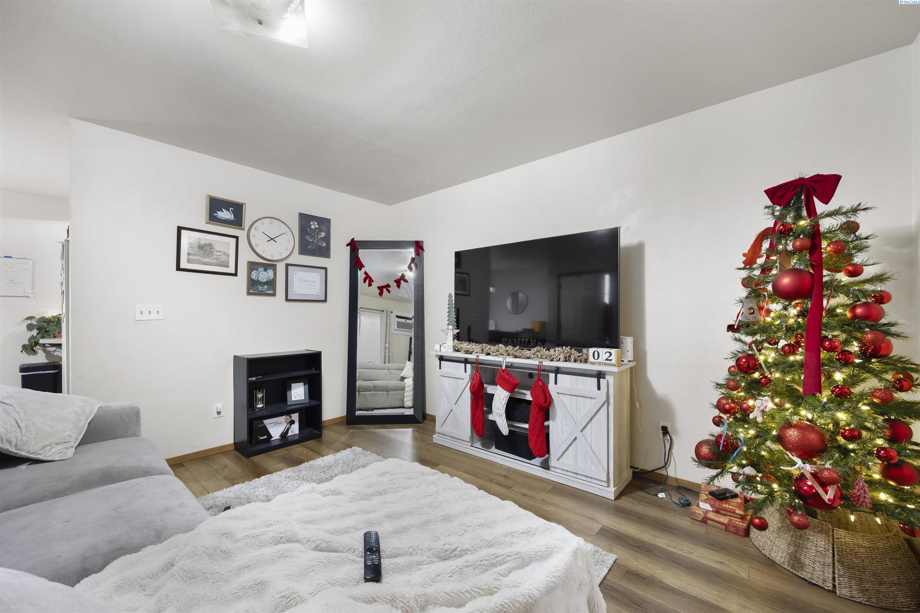 Homes for sale in Granger, WA | 301 E 3Rd Street, Granger, WA 98932 | MLS# 290073