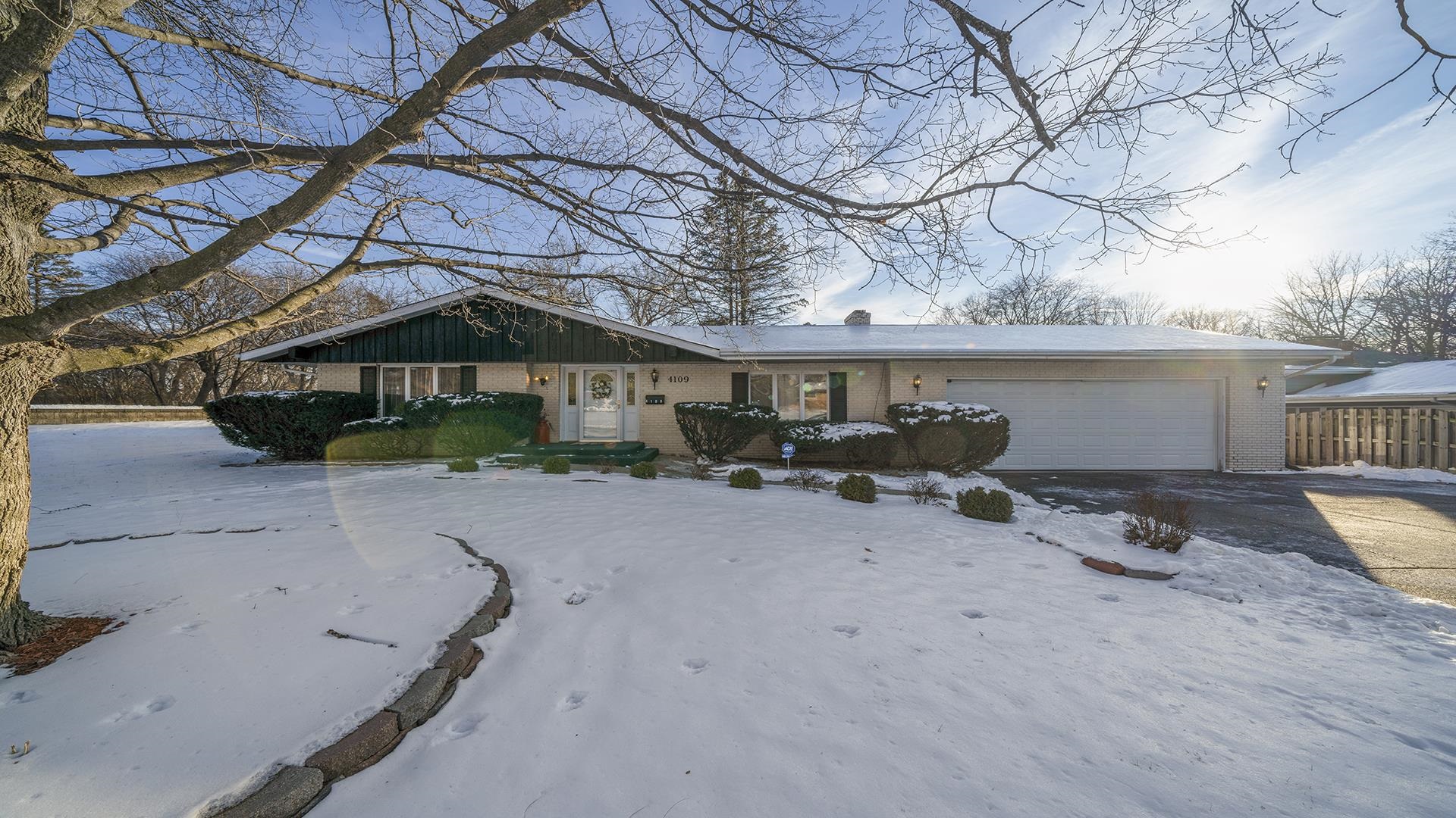 4109 Rural Street, Rockford, IL Ruhl&Ruhl