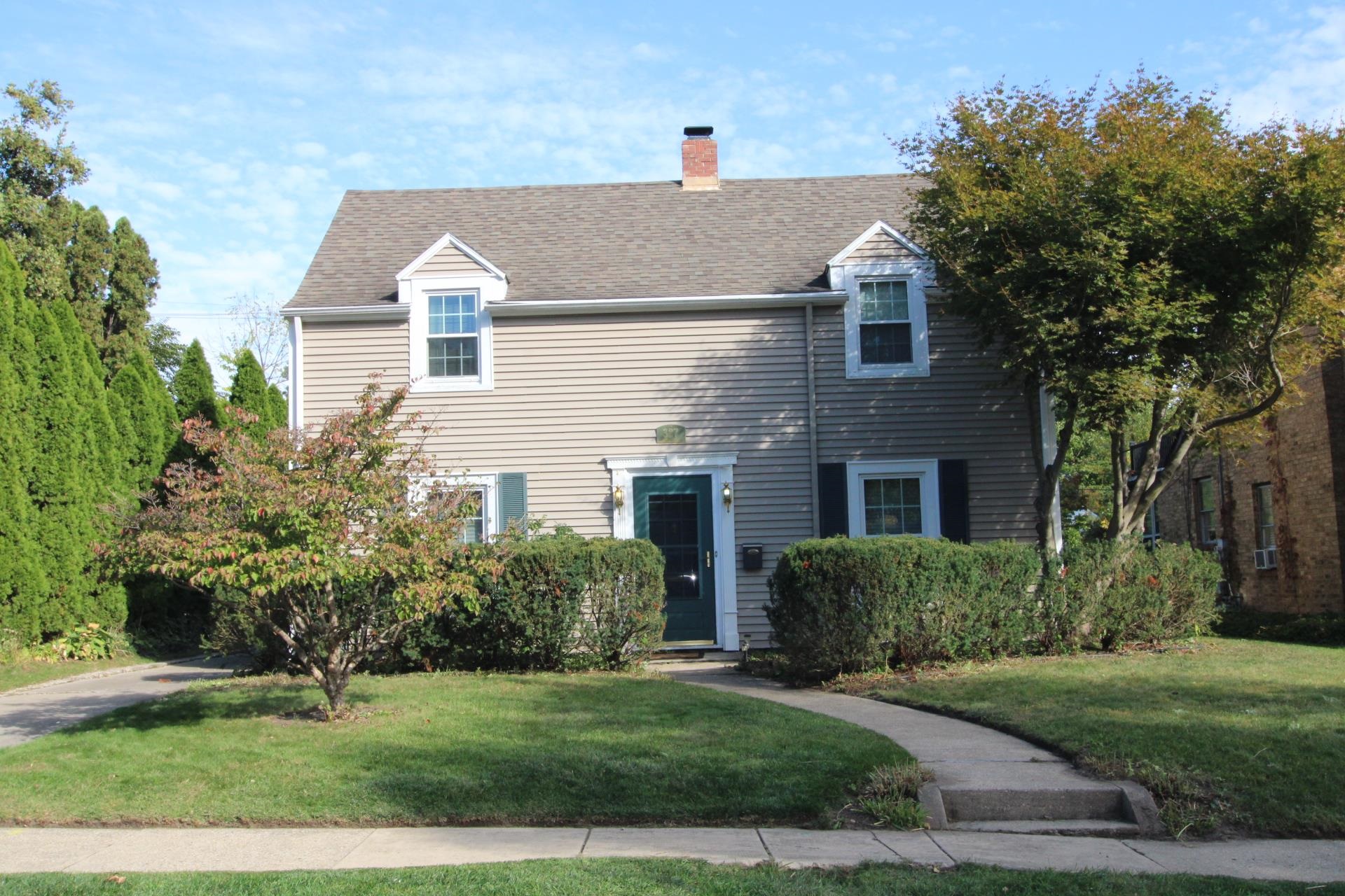 For Sale 327 James Avenue, Rockford, IL 61107 3 Beds / 1 Full Bath