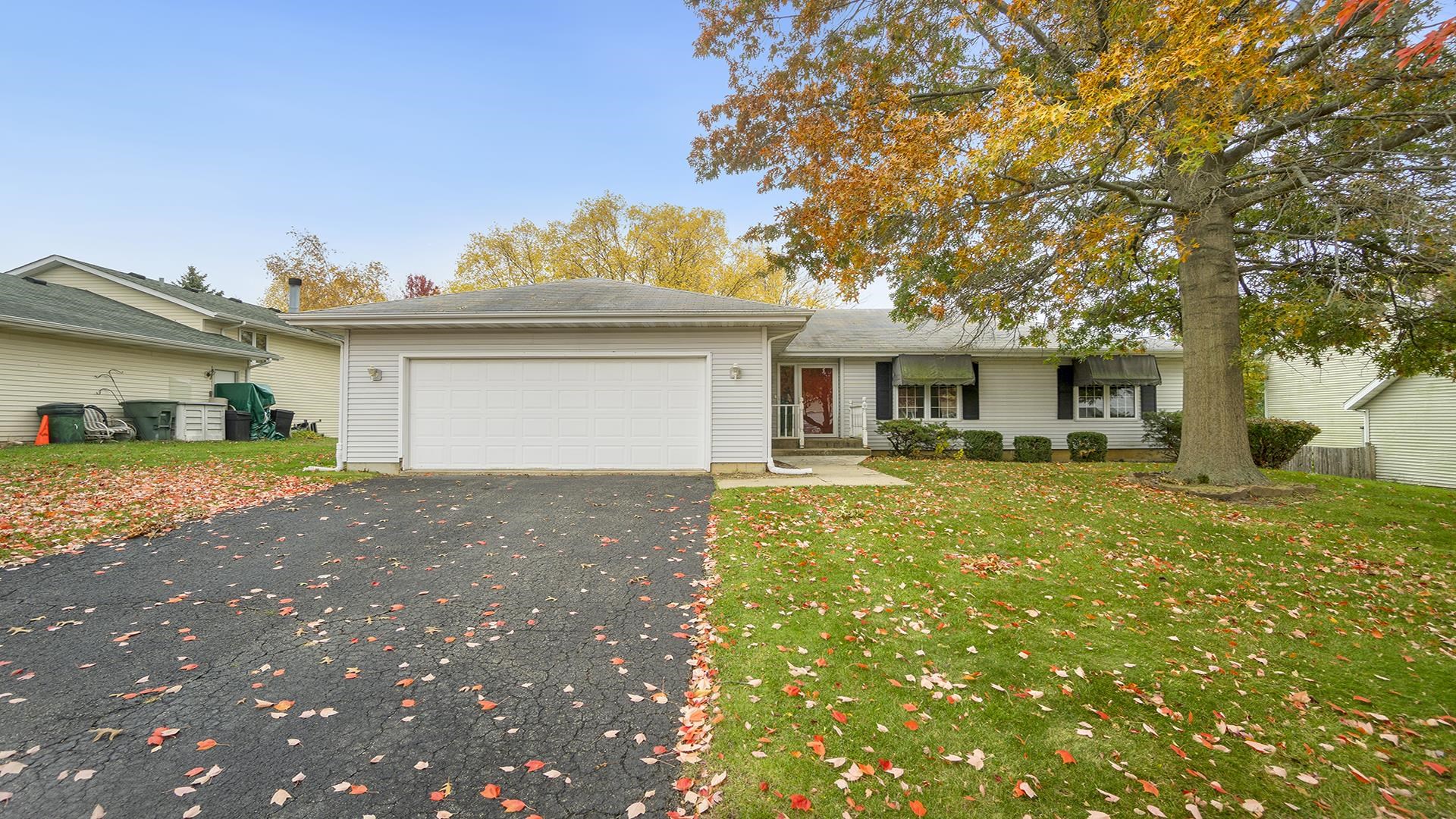975 Candleford Lane, Rockford, IL Ruhl&Ruhl