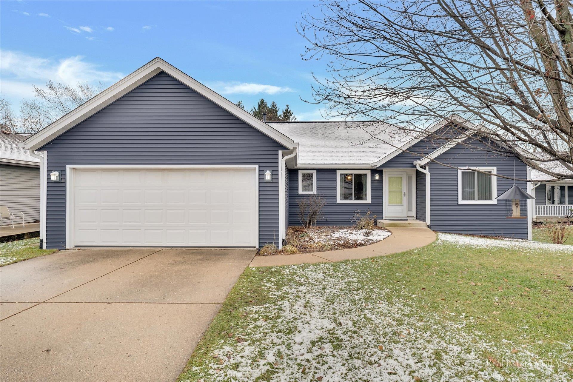 For Sale 3536 Modesto Drive, Rockford, IL 61114 4 Beds / 2 Full