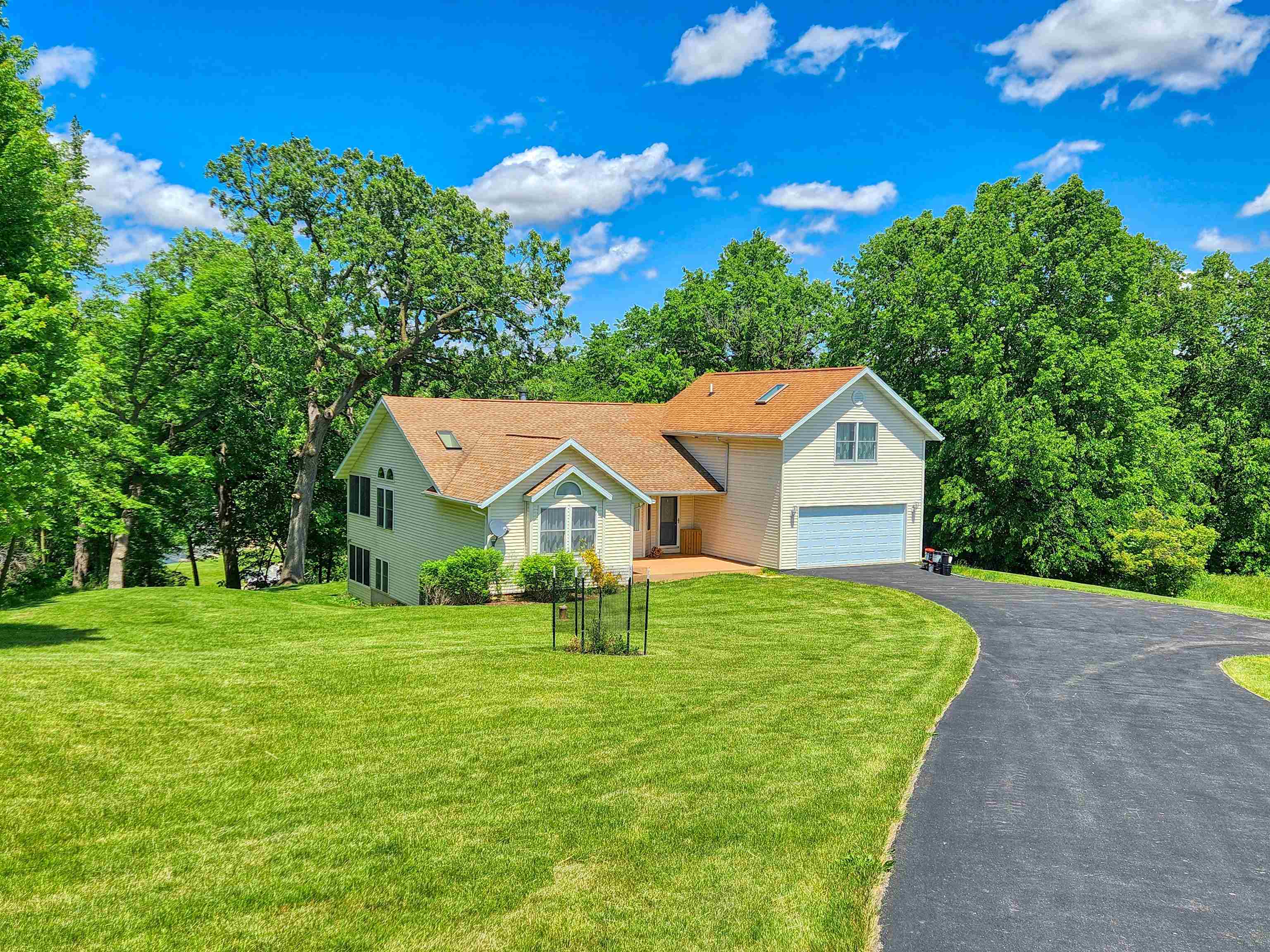 2150 Marina Court, Lake Carroll, IL 61046 MLS 202402469