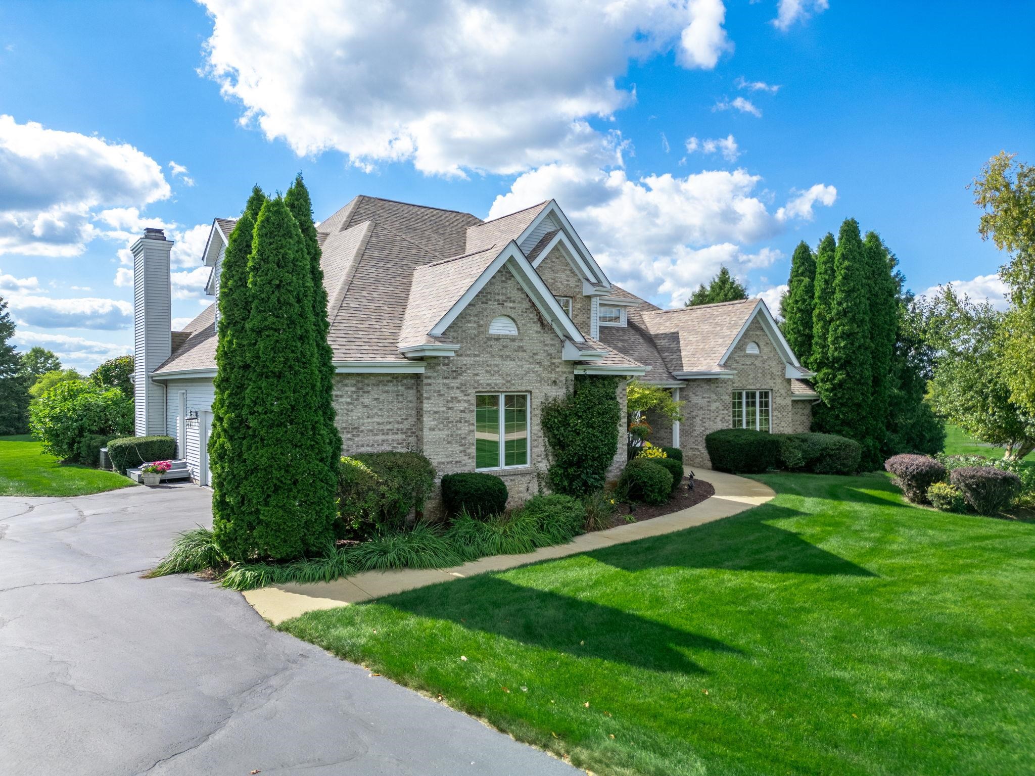 635 Wood Ridge Lane, Caledonia, IL Ruhl&Ruhl