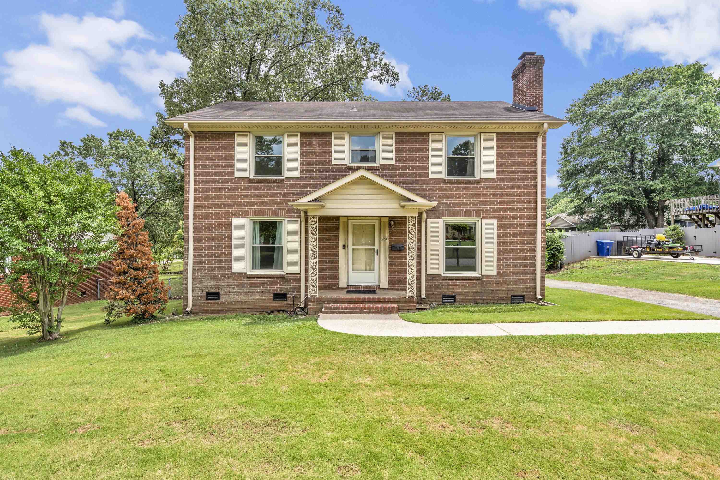 237 Saint Matthews Lane, Spartanburg, SC 29301