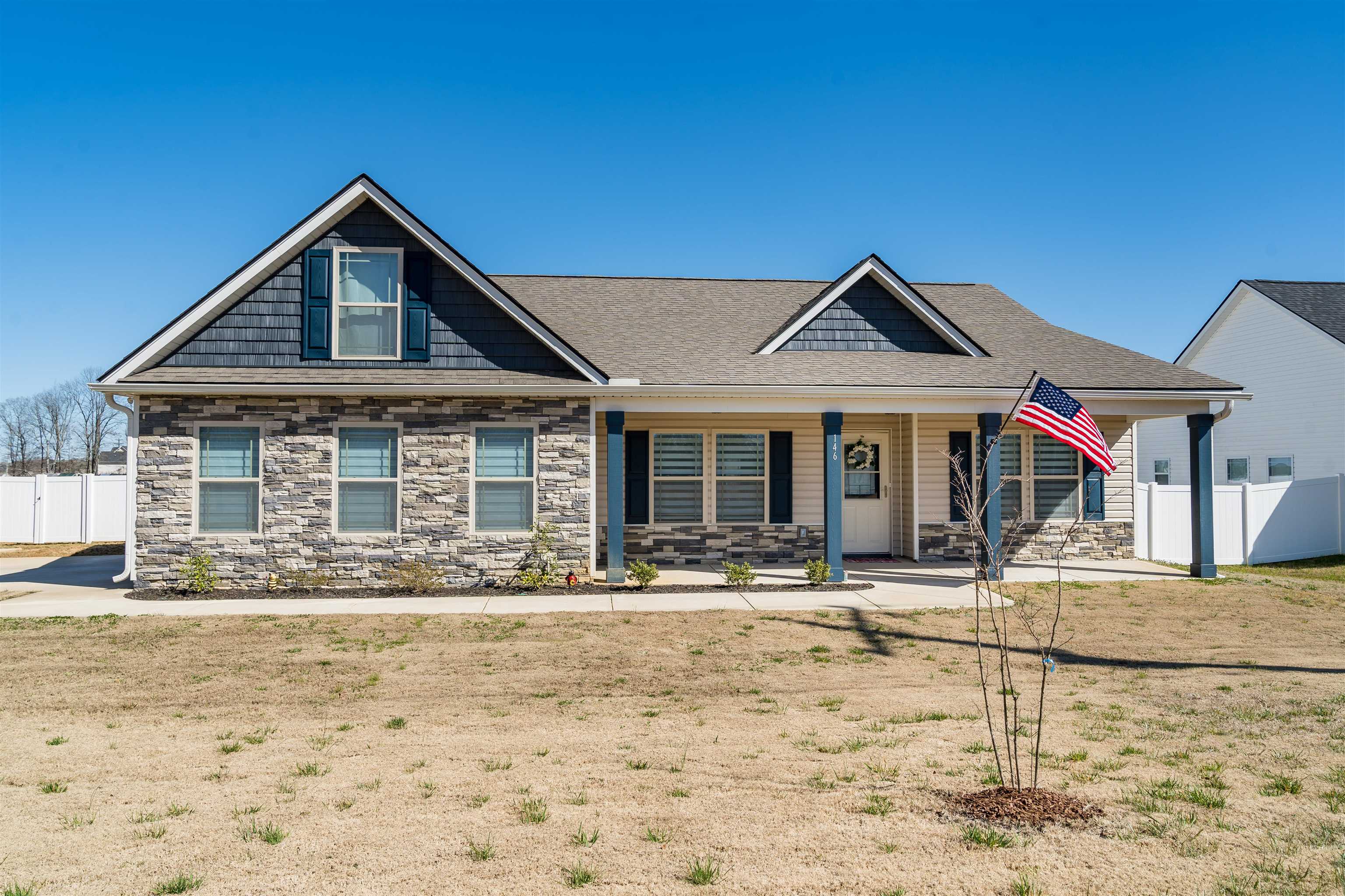 Immaculate 4 bed 2 bath home in the heart of boiling springs with No HOA! Built in 2023, this like new home features granite counter tops throughout, 10ft ceilings in the living area, Luxury vinyl plank flooring, fenced in yard, and more! Situated on nearly an acre lot in Boiling Springs with easy access to interstates, restaurants, and District 2 schools. Call today for more info!