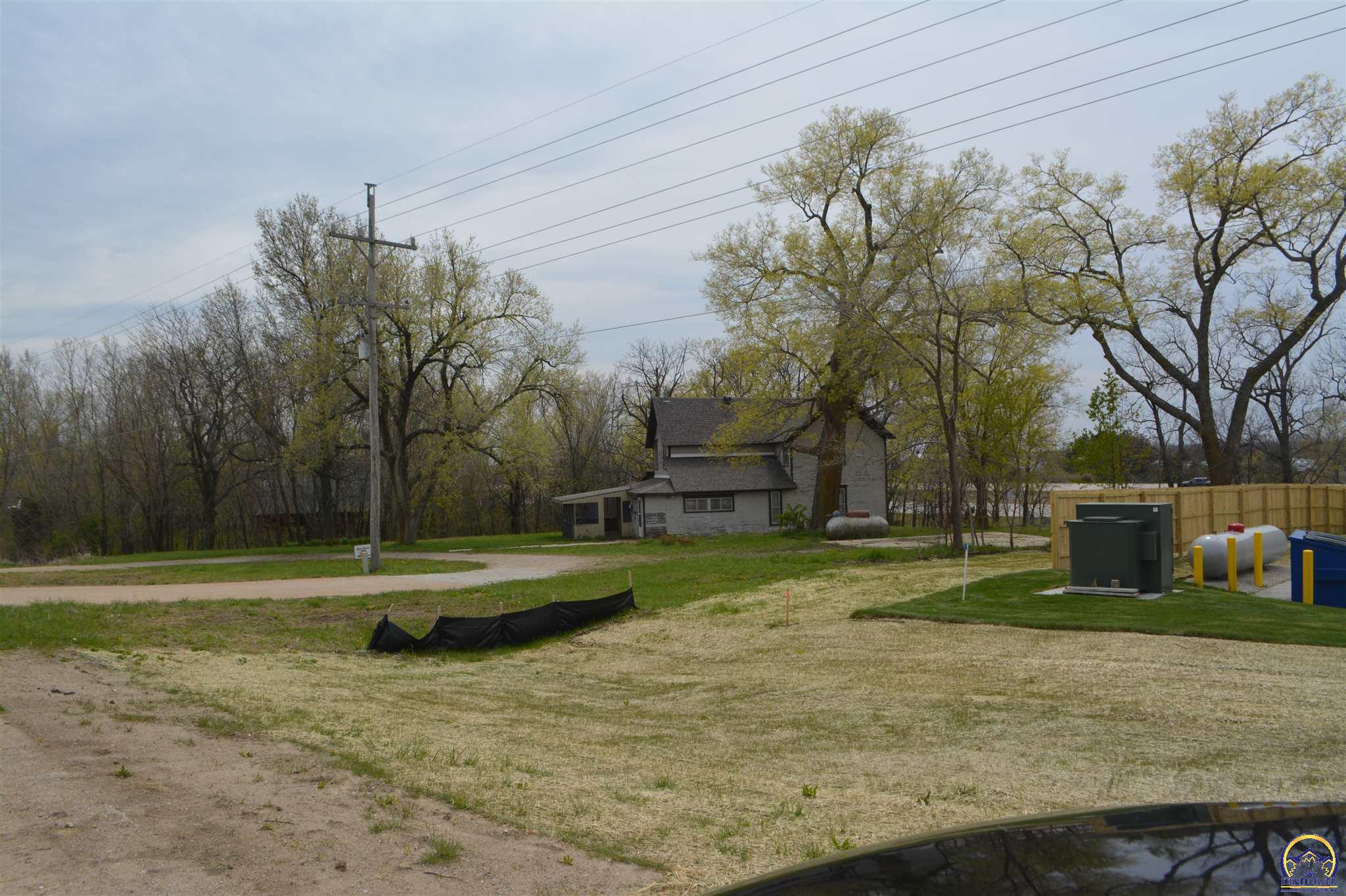 13299 162nd RD, Mayetta, KS 66509 Kellerman Real Estate