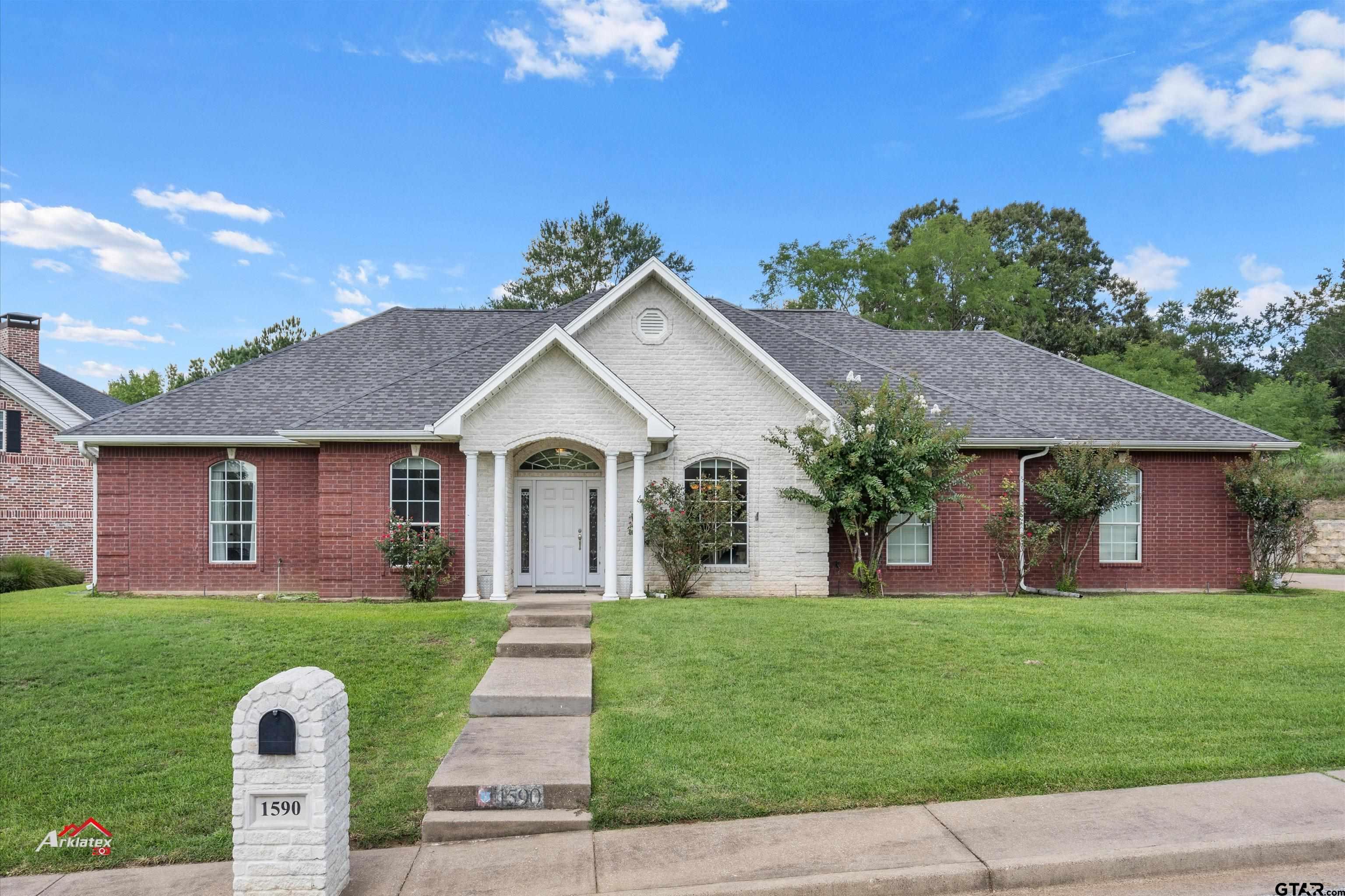 1590 McMurray Road, Henderson, Texas 75652, 3 Bedrooms Bedrooms, ,2 BathroomsBathrooms,Single Family Detached,For Sale,McMurray Road,10155965
