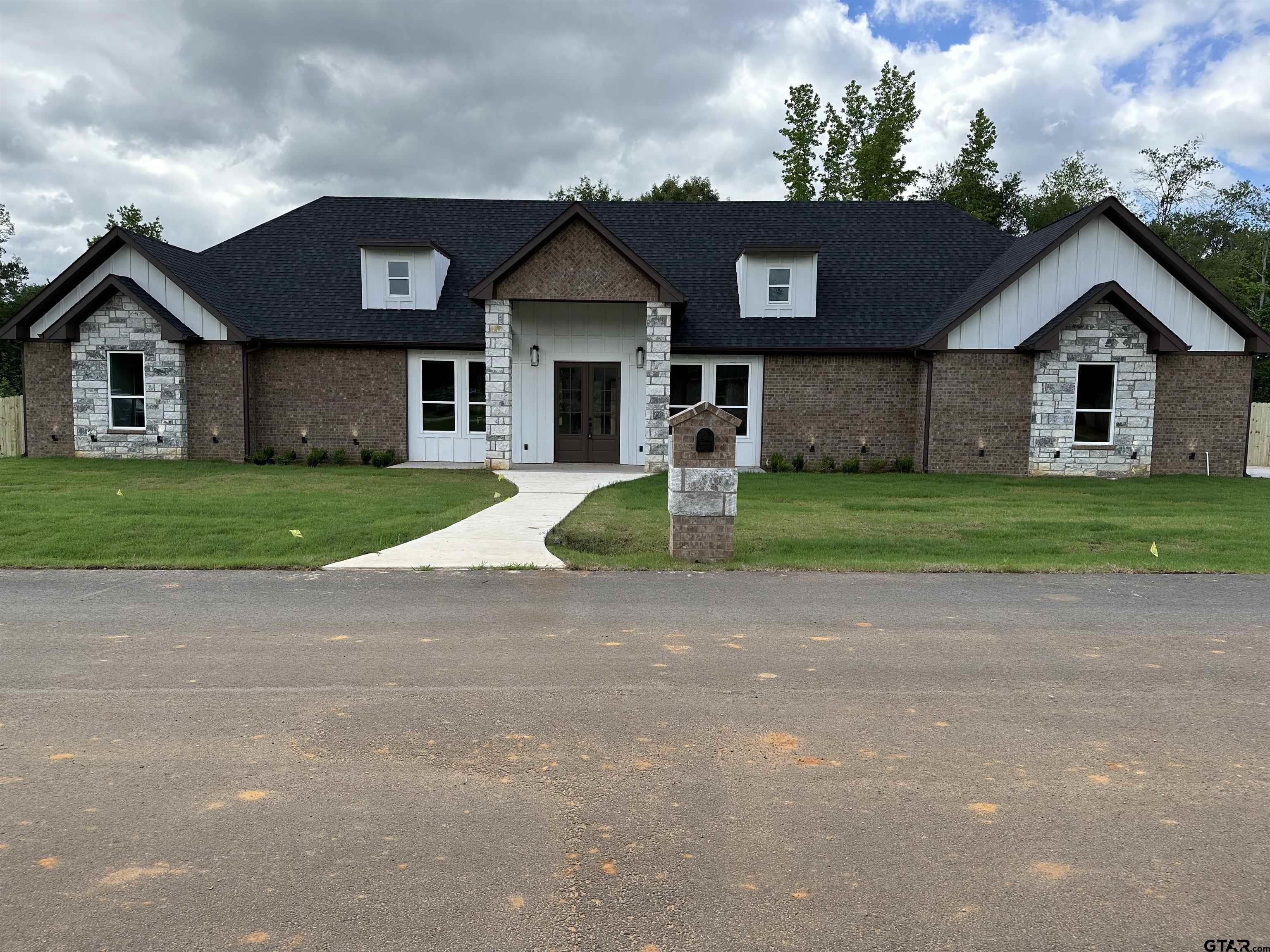 Photo for MLS Id 23001173 located at 20940 PATRIOT(Bullard ISD)