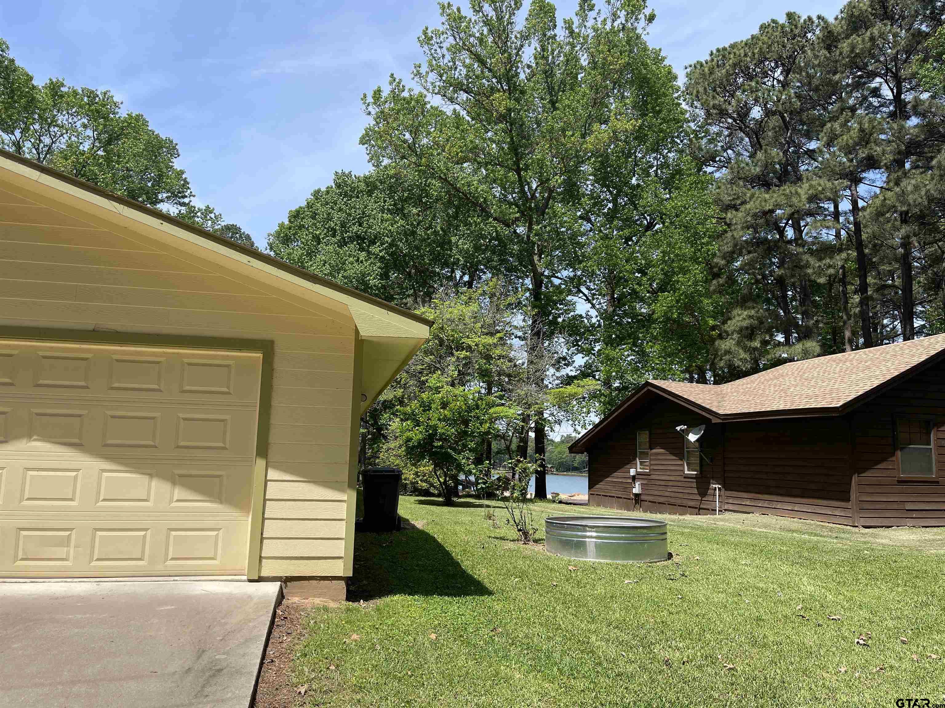 275 Lake Drive, Mt Vernon, Texas 75457, 3 Bedrooms Bedrooms, ,2 BathroomsBathrooms,Single Family Detached,For Sale,Lake Drive,23009595