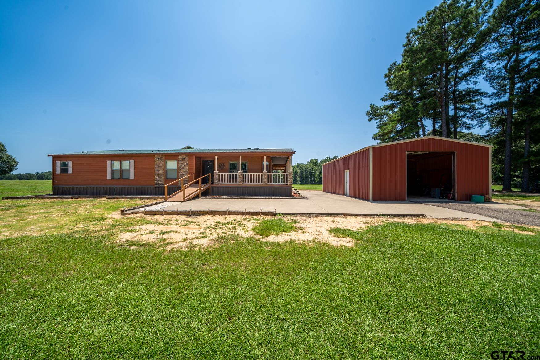 910 County Road 3117, Clarksville, Texas image 37