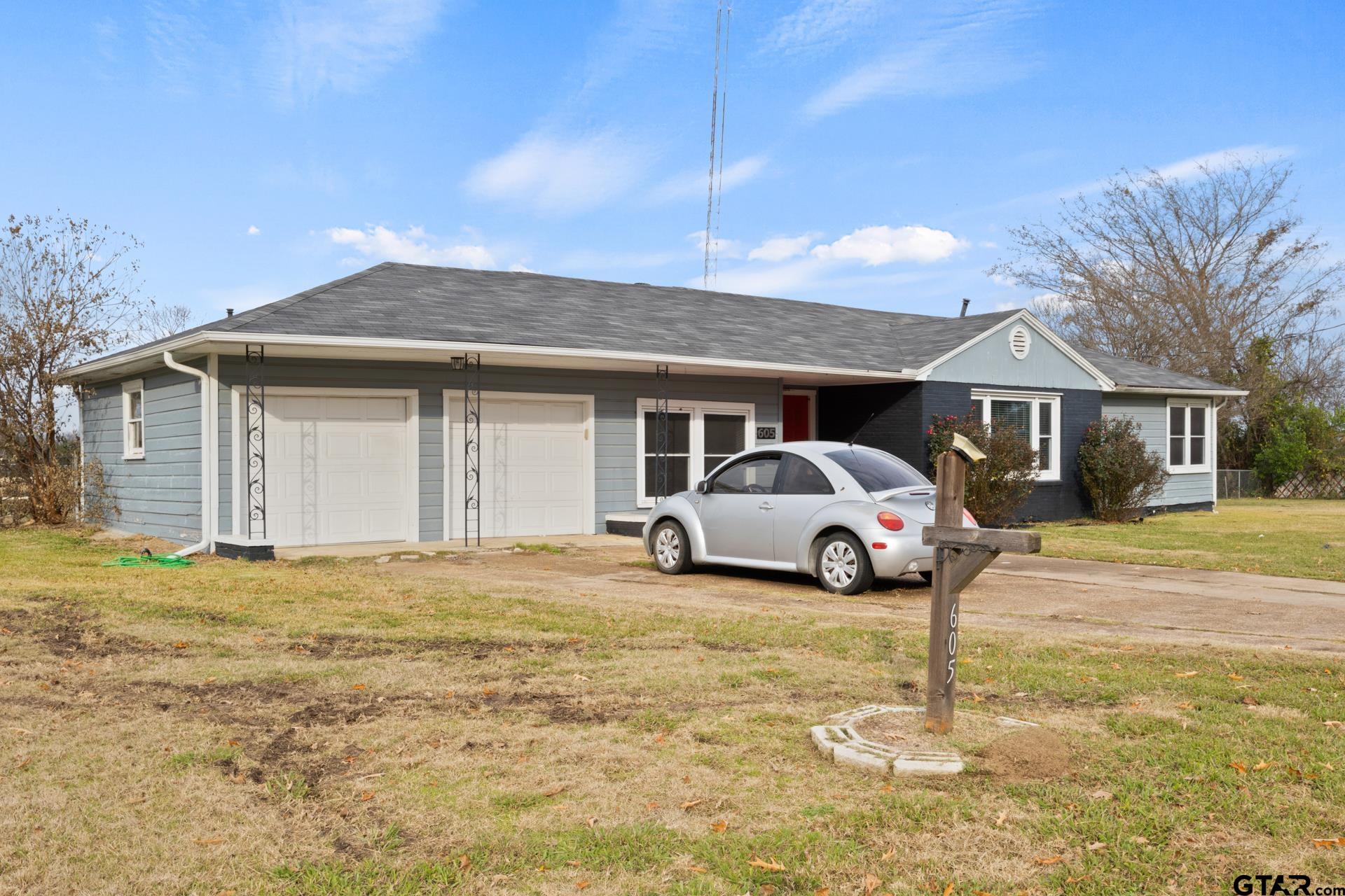 605 E Crawford St Talco, Texas 75487 Price 139,900 MLS 23015997