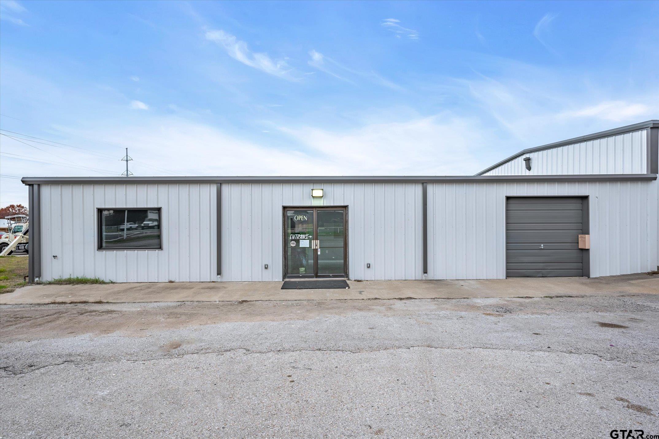 1111 Goodnight, Wills Point, Texas 75169, ,Building,For Sale,Goodnight,23016588