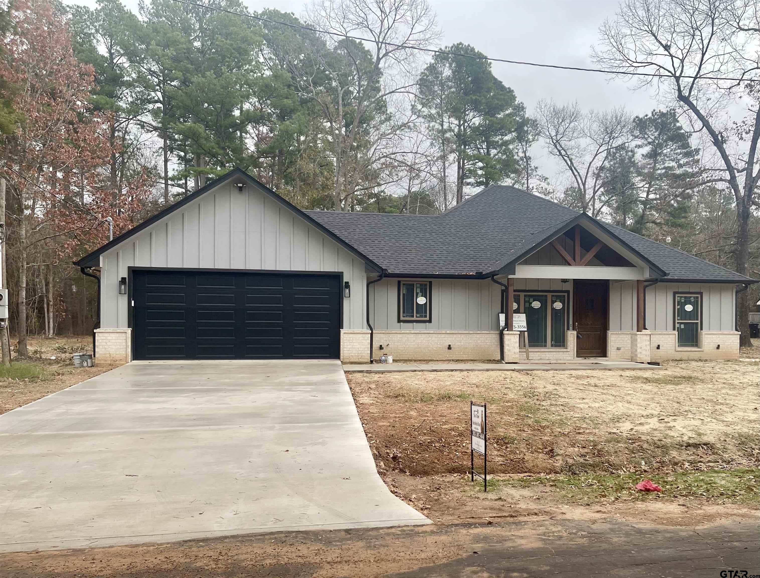 6149 Eastwood Dr., Gilmer, Texas 75645, 3 Bedrooms Bedrooms, ,2 BathroomsBathrooms,Single Family Detached,For Sale,Eastwood Dr.,24000288