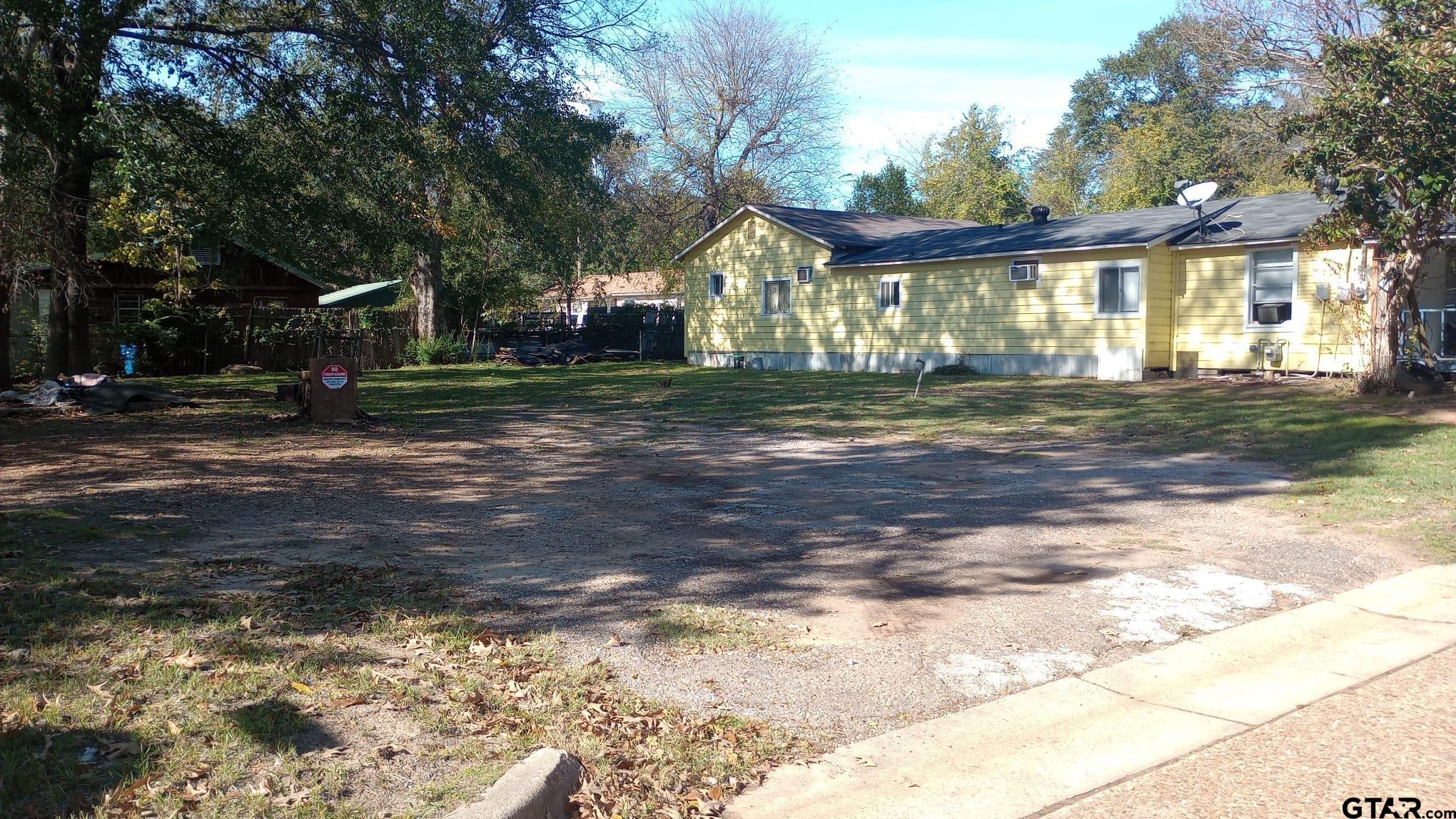 607 Corrigan St, Kilgore, Texas image 2