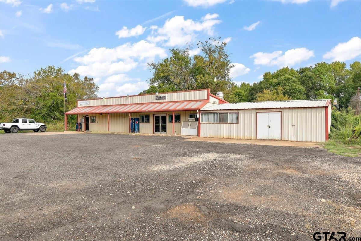 141 First Ave., Gallatin, Texas 75764, ,Building,For Sale,First Ave.,24001054