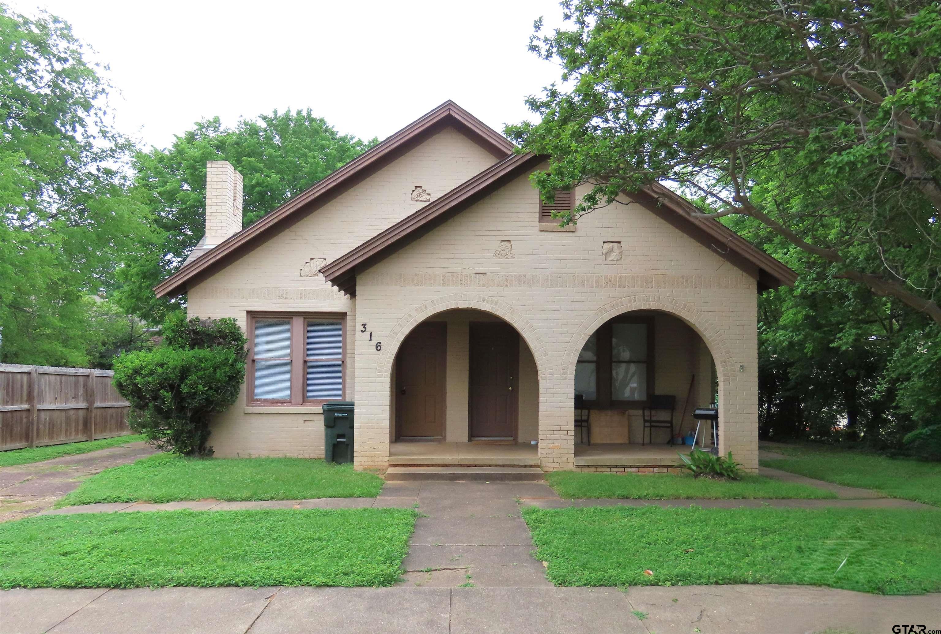 316 Reeves #A, Tyler, Texas 75702, ,Duplex,For Sale,Reeves #A,24005439