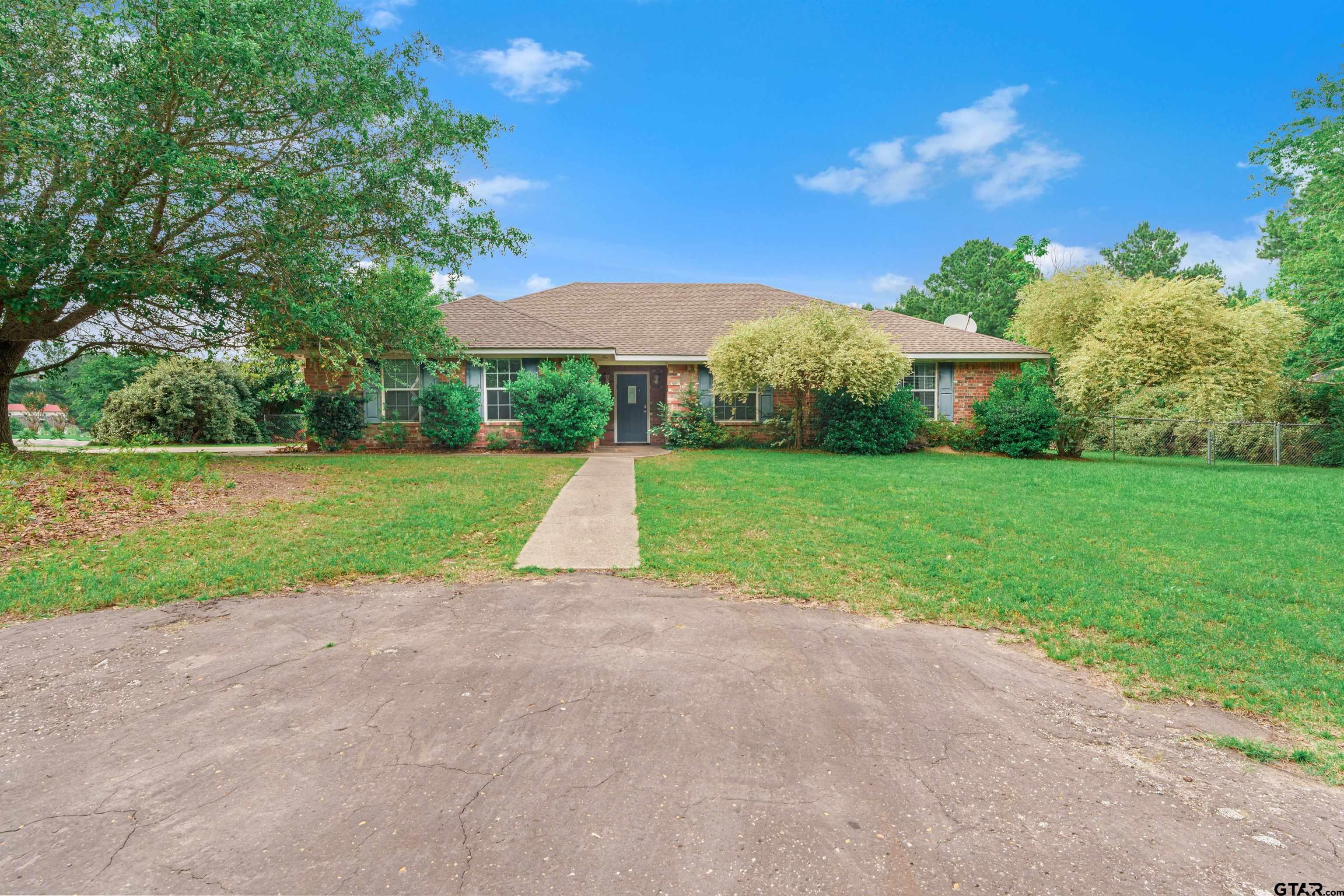 110 County Road 2466, Mineola, Texas 75773, 3 Bedrooms Bedrooms, ,2 BathroomsBathrooms,Single Family Detached,For Sale,County Road 2466,24005849