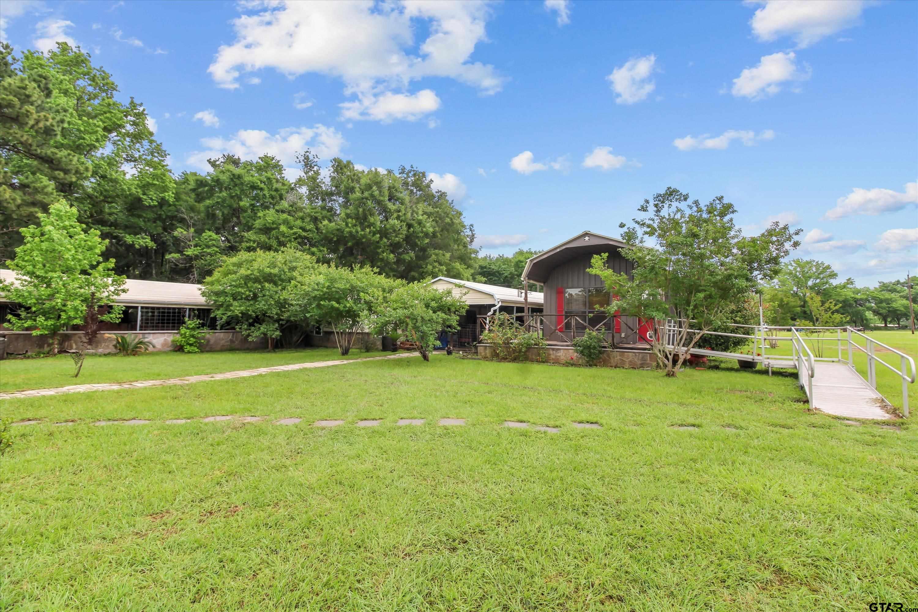 446 Acr 166, Elkhart, Texas image 41
