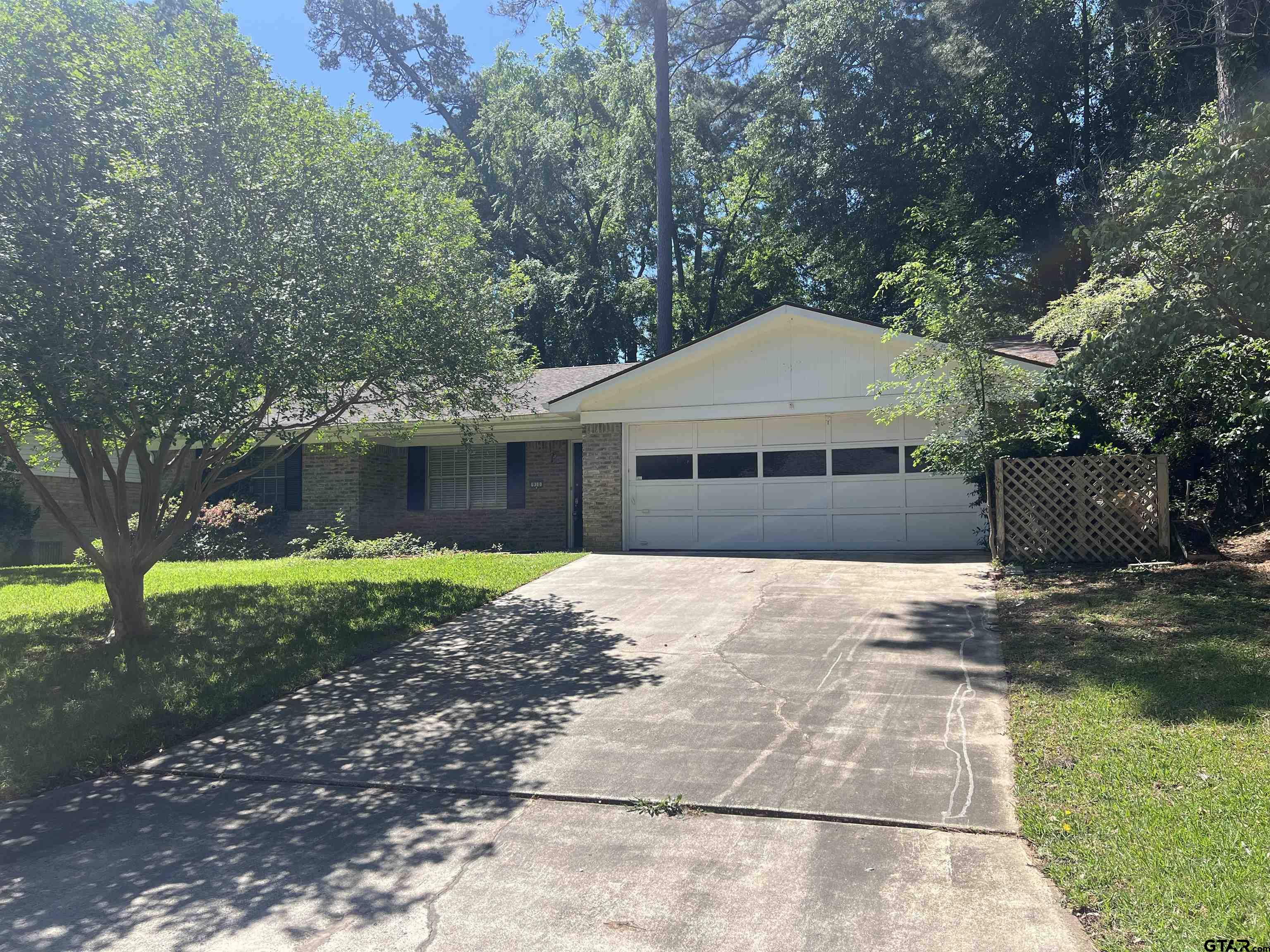 910 Coushatta Trl Longview, Texas 75605 Price 229,900 MLS 2400657