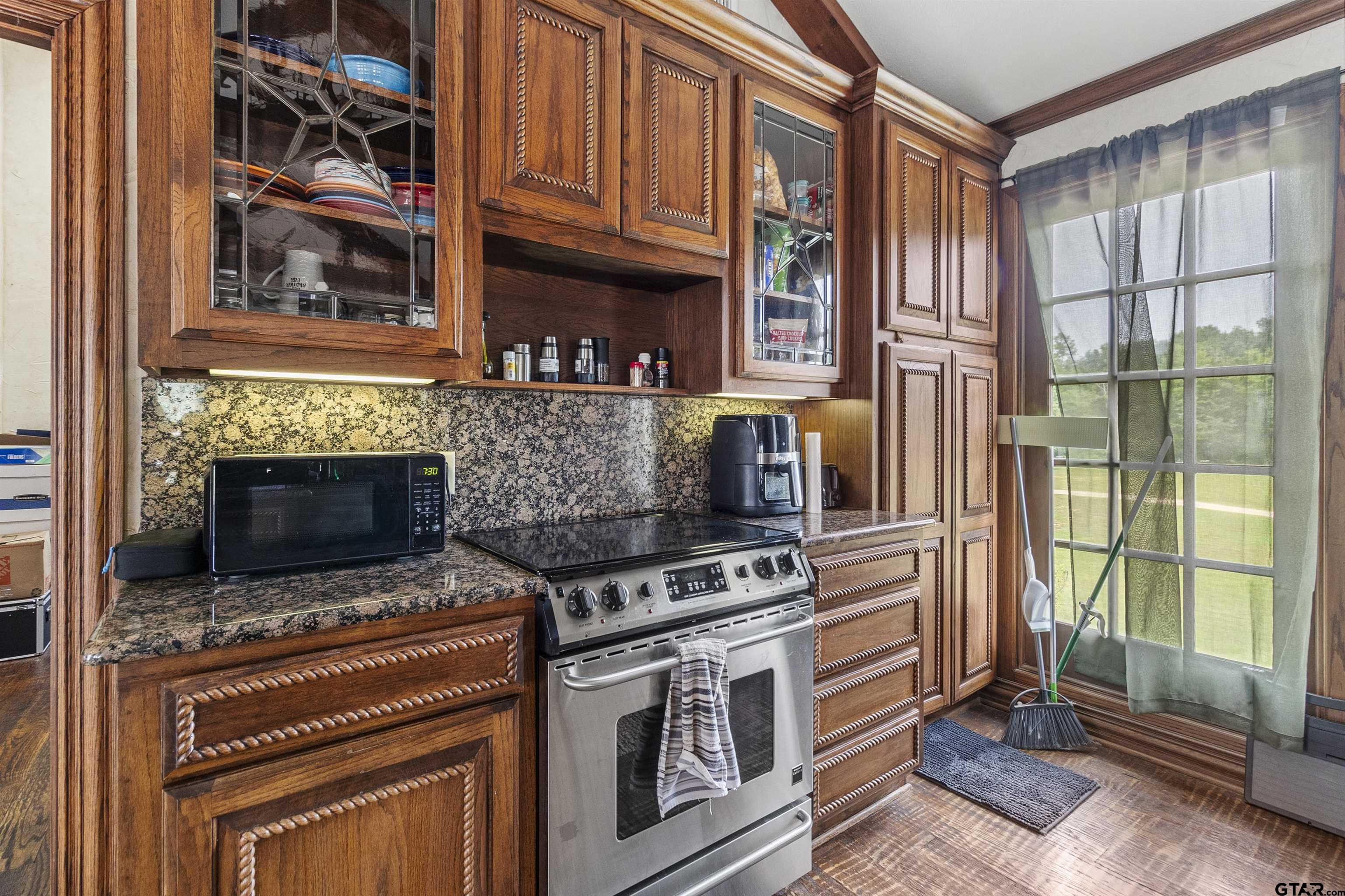 703 County Road 1124, Daingerfield, Texas image 16