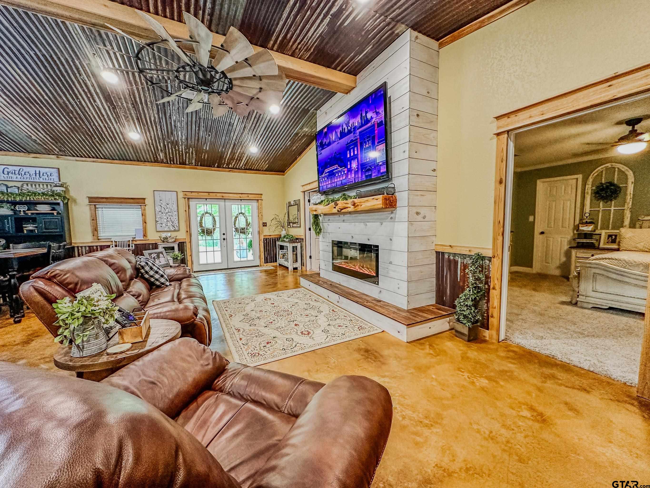 587 Cr 459, Carthage, Texas image 8