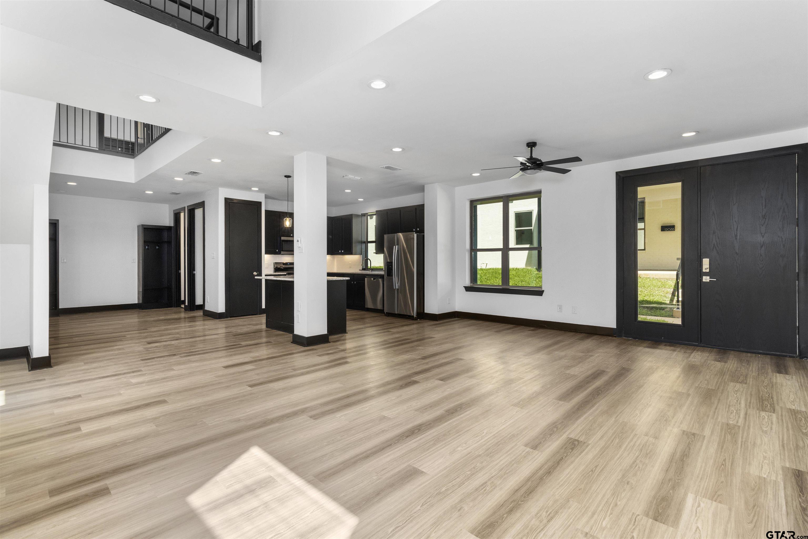 1212 Centennial Trail, Unit D, Tyler, Texas image 3