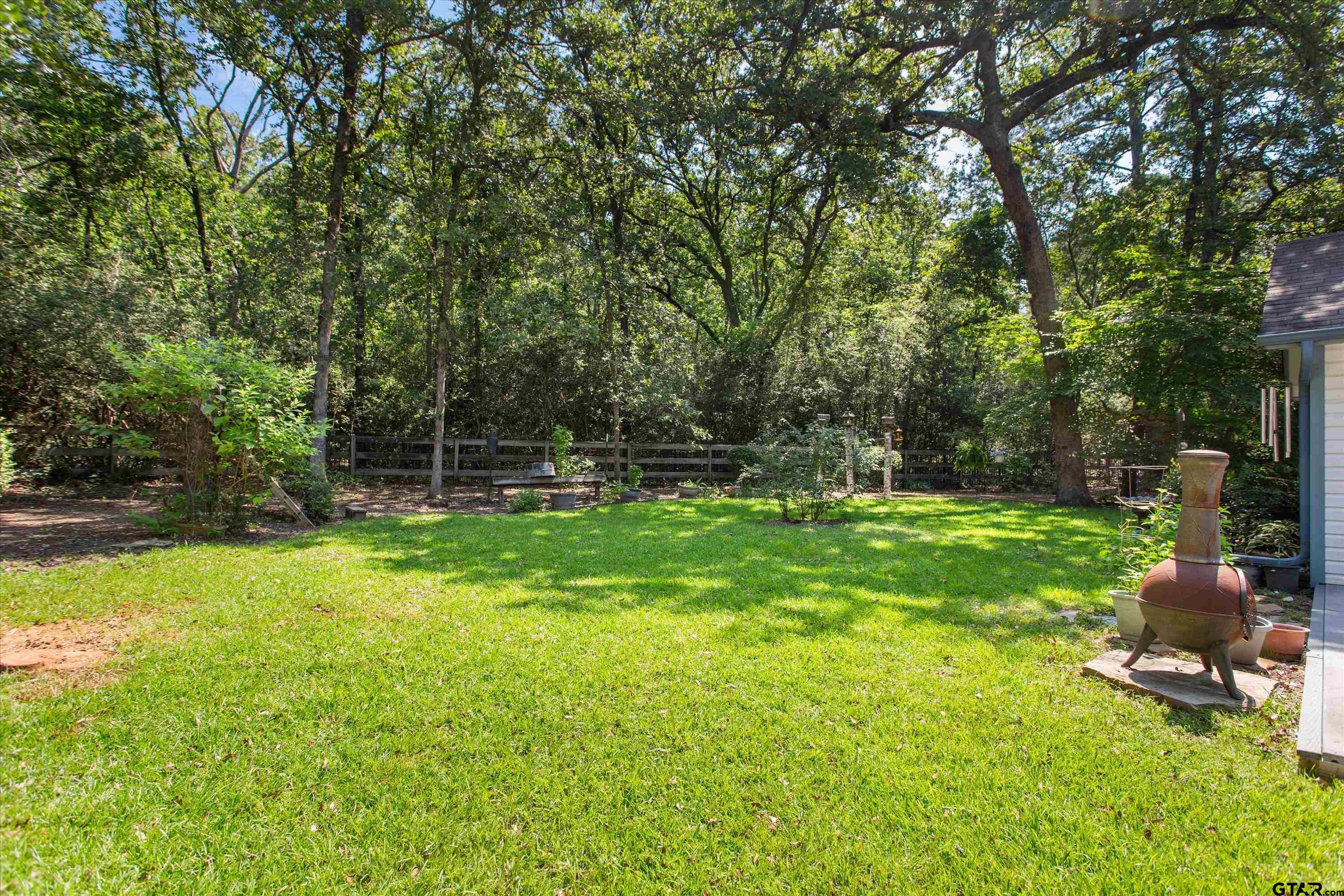 852 W Holly Trail, Holly Lake Ranch, Texas image 14