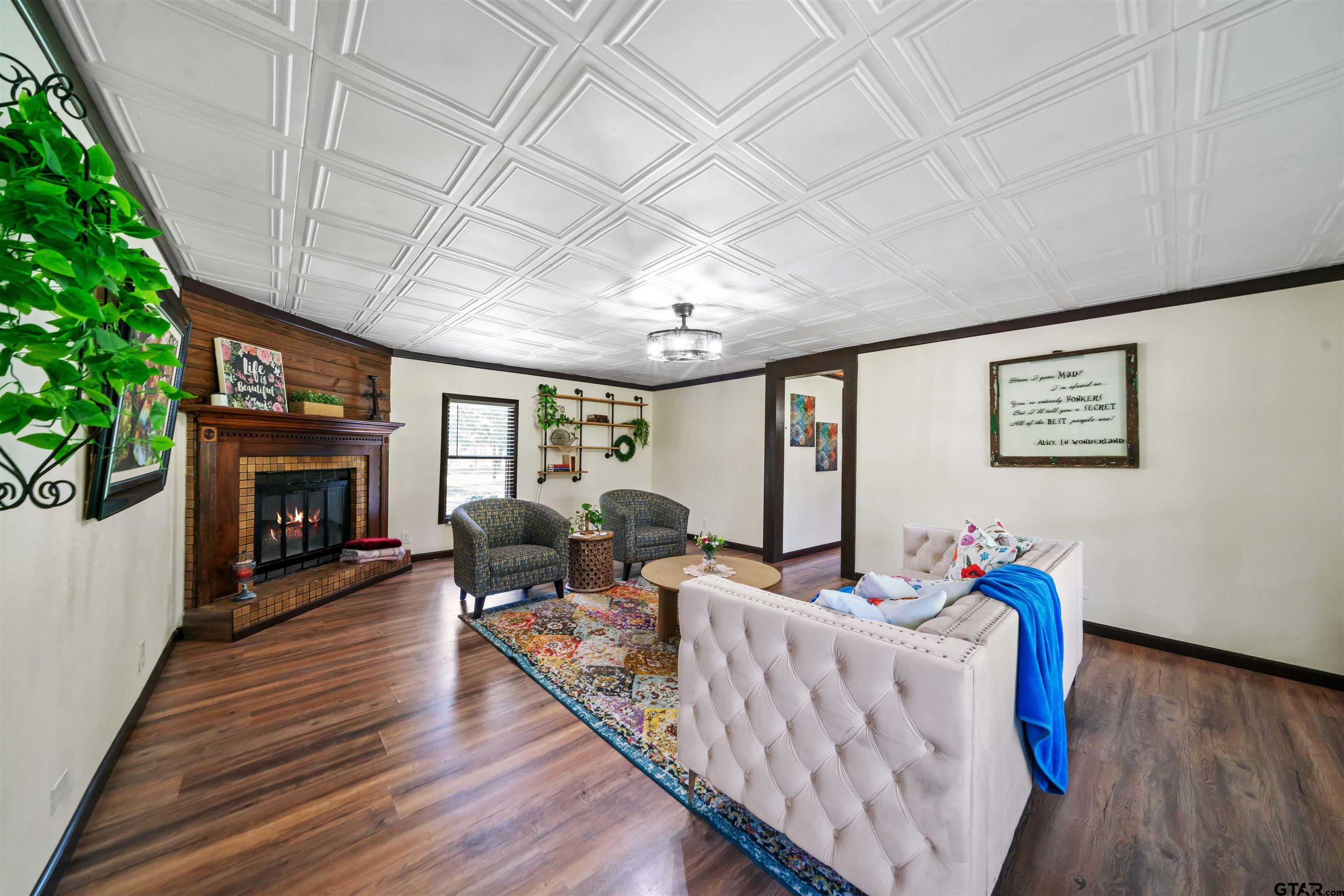 21622 Ravenwood Dr., Chandler, Texas image 5
