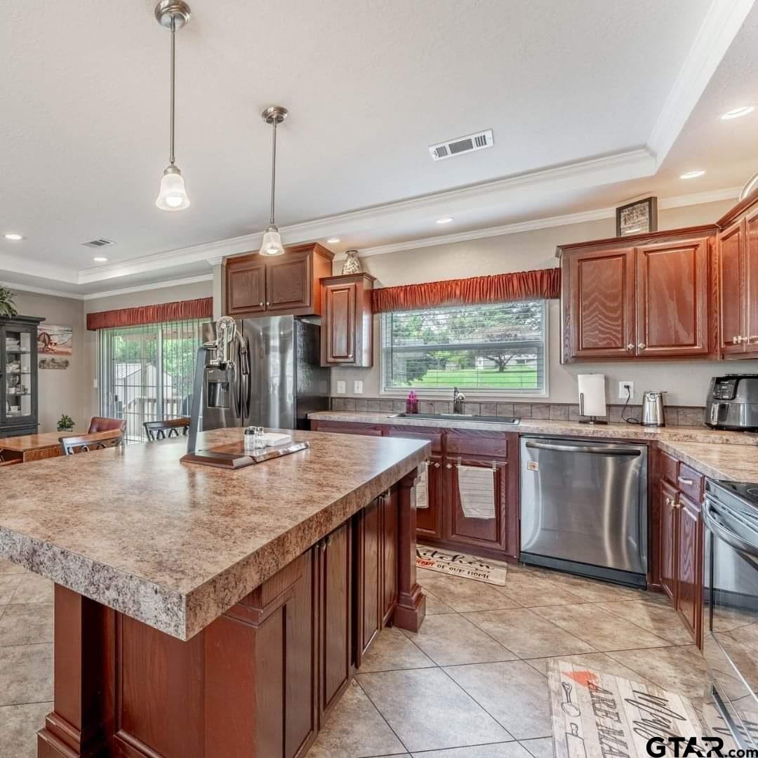 200 Vz County Road 4832, Ben Wheeler, Texas image 5