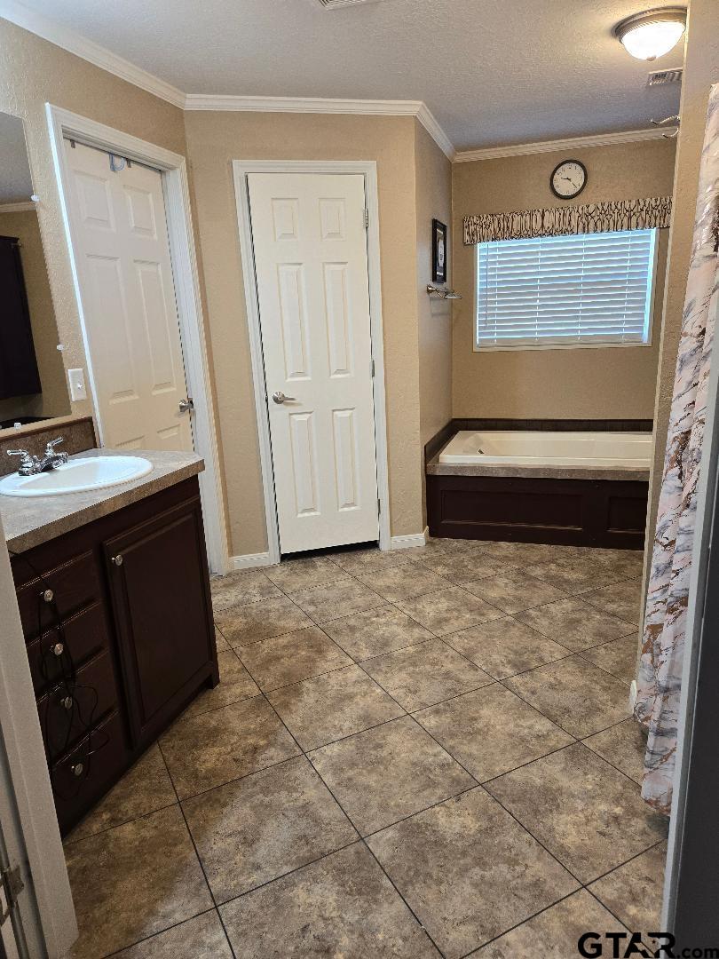 200 Vz County Road 4832, Ben Wheeler, Texas image 10
