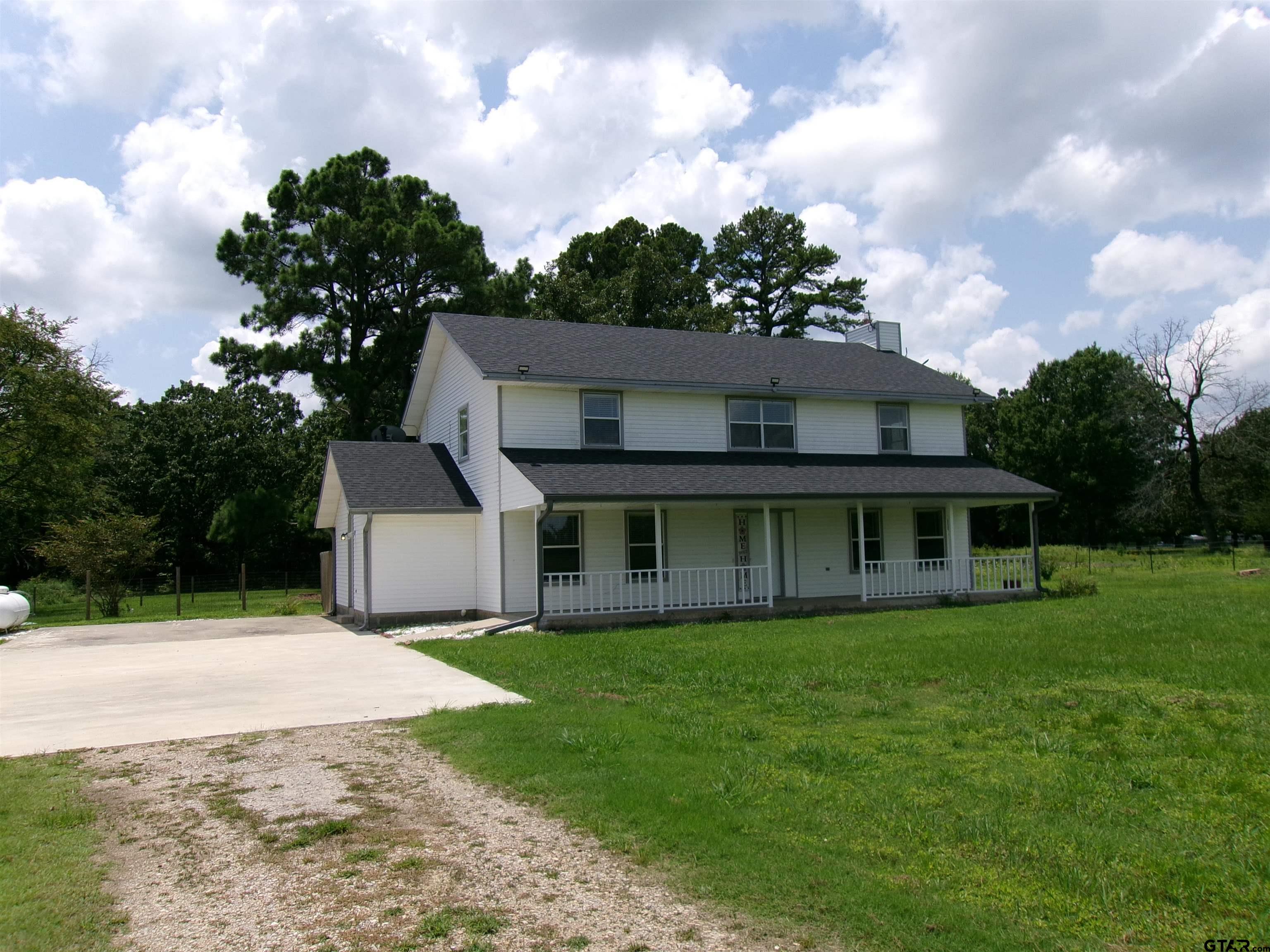 7559 Farm Road 2120, Bagwell, Texas image 1
