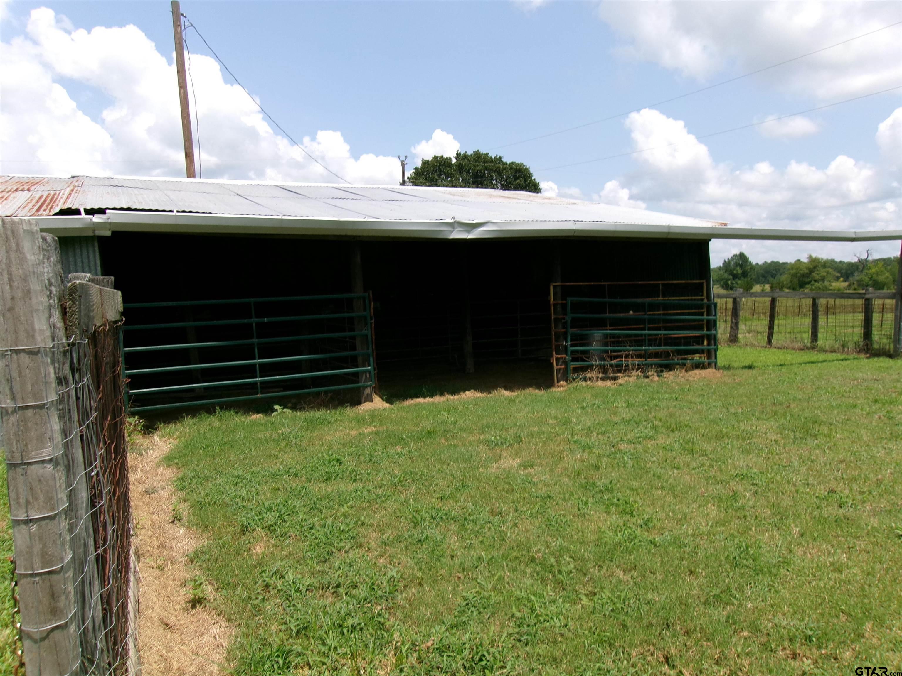 7559 Farm Road 2120, Bagwell, Texas image 12