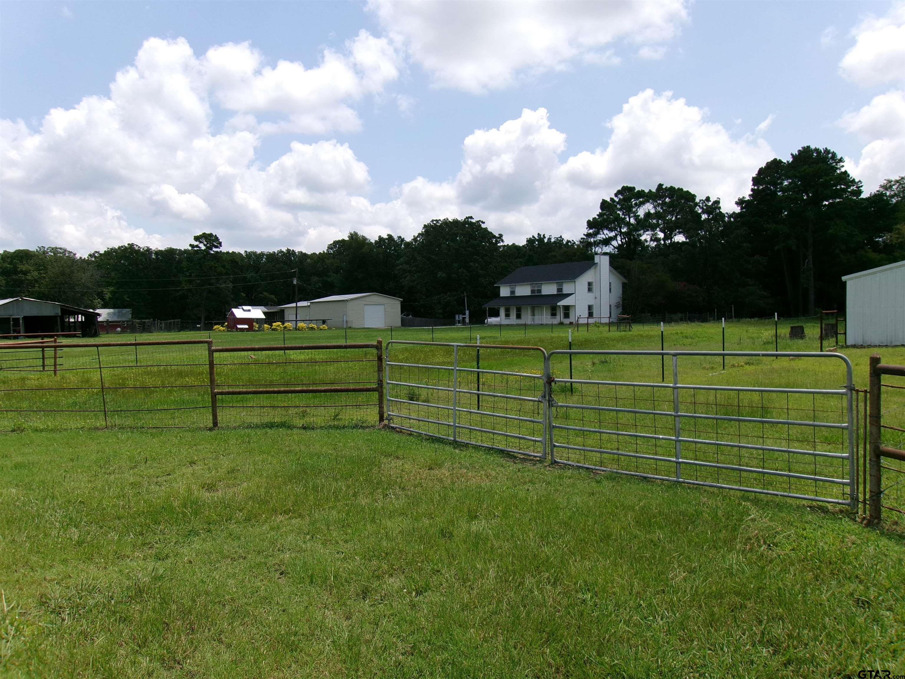 7559 Farm Road 2120, Bagwell, Texas image 9