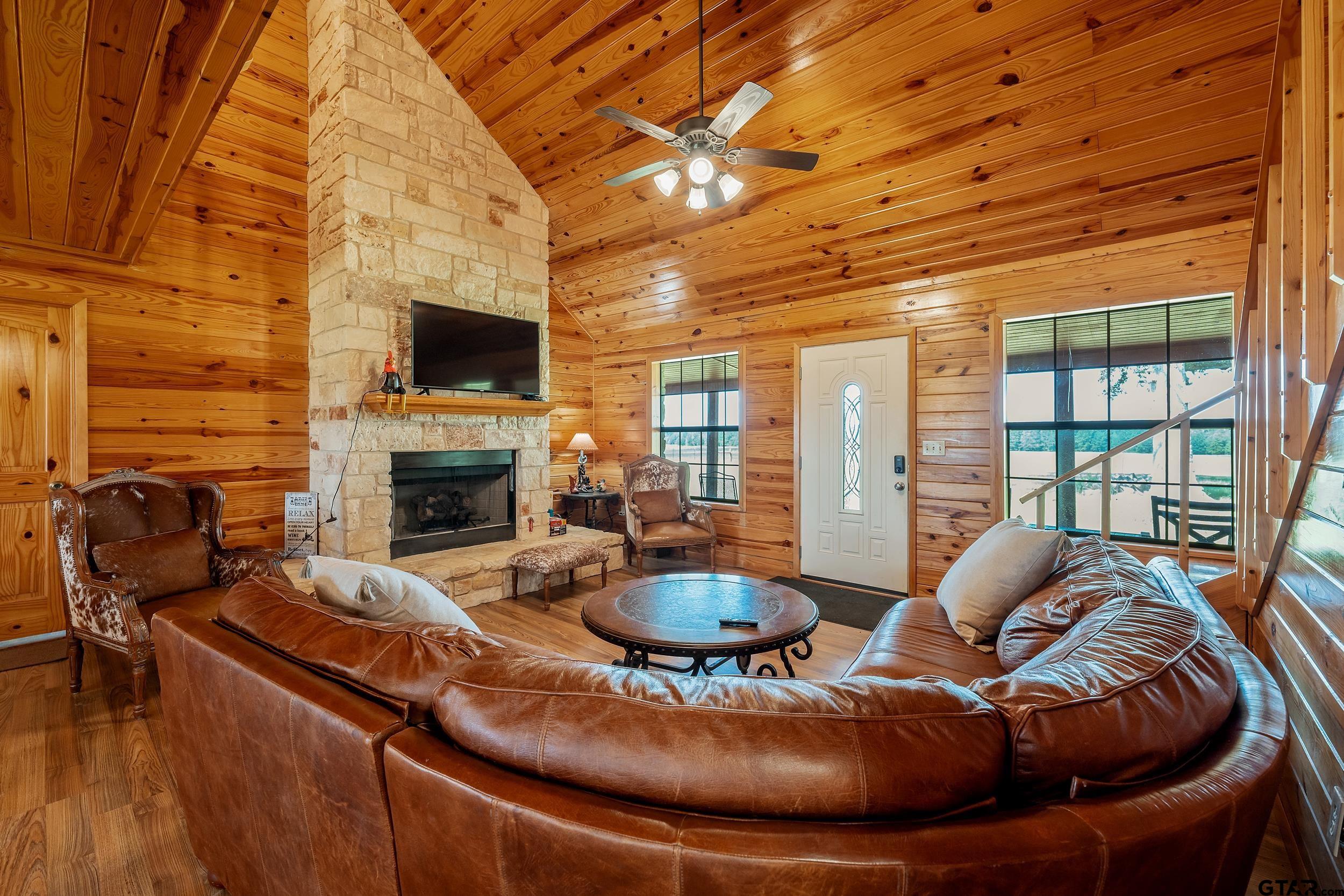 895 County Road 1208, Grapeland, Texas image 11