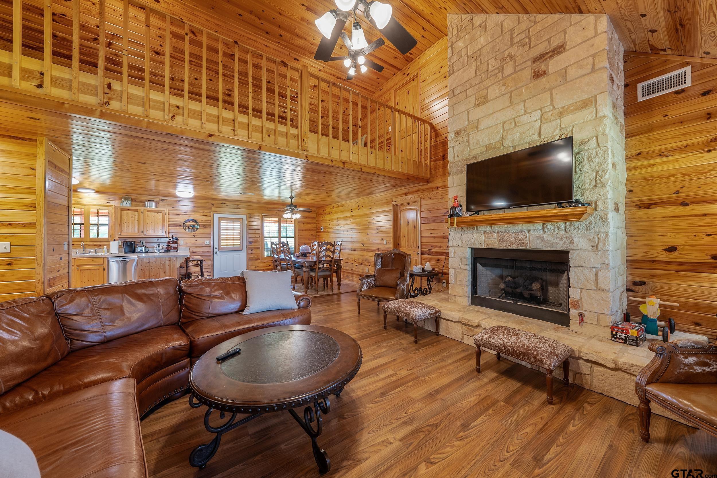 895 County Road 1208, Grapeland, Texas image 12