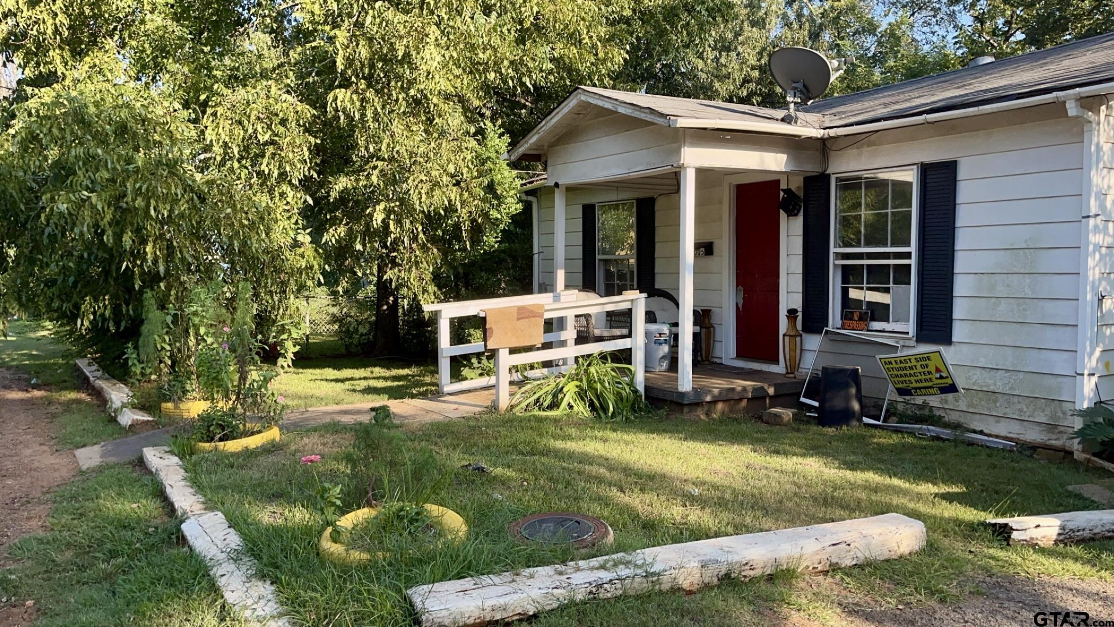 1005 Border St., Jacksonville, Texas image 2