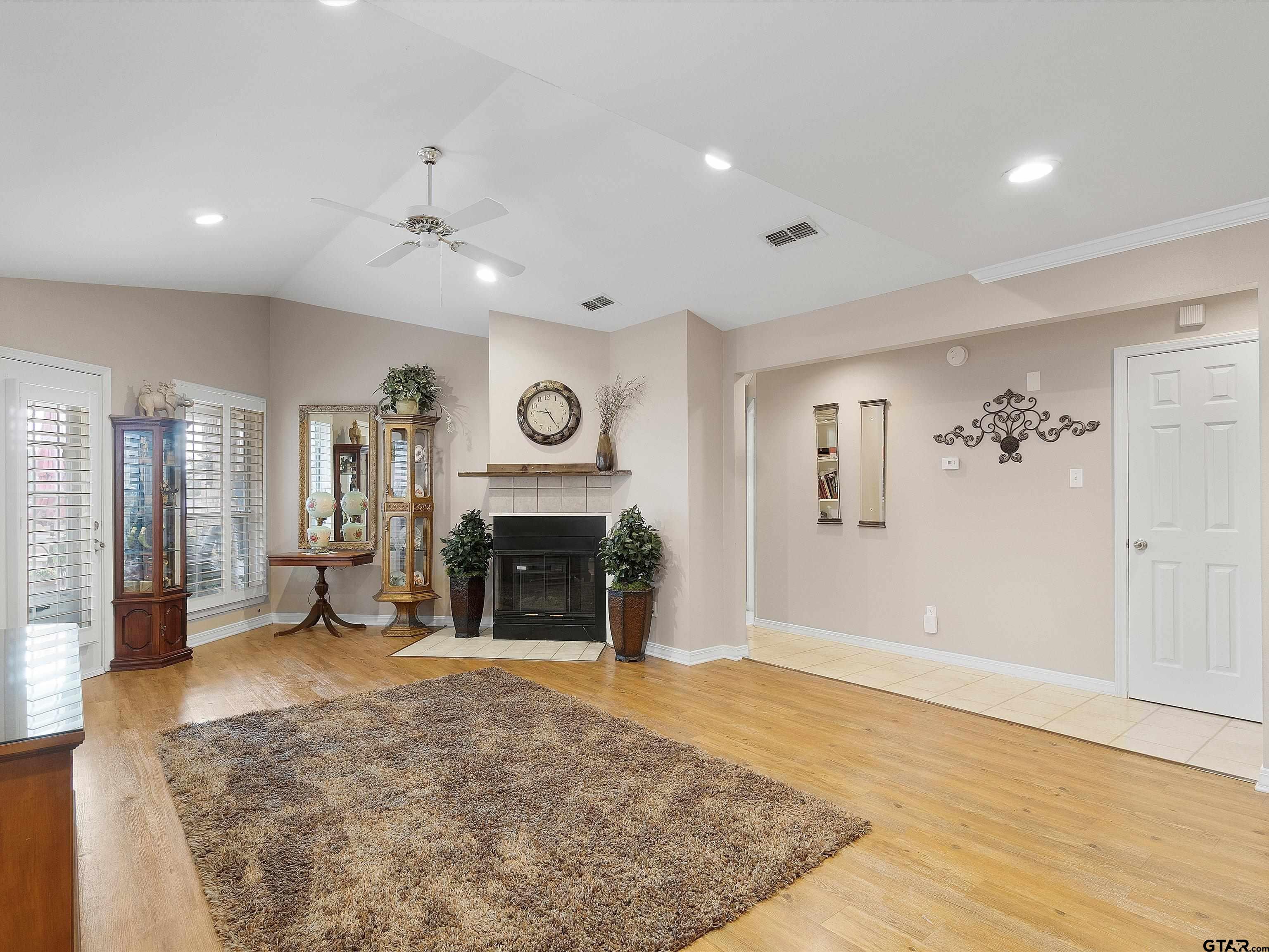 2728 Timberwood Trail, Longview, Texas image 18