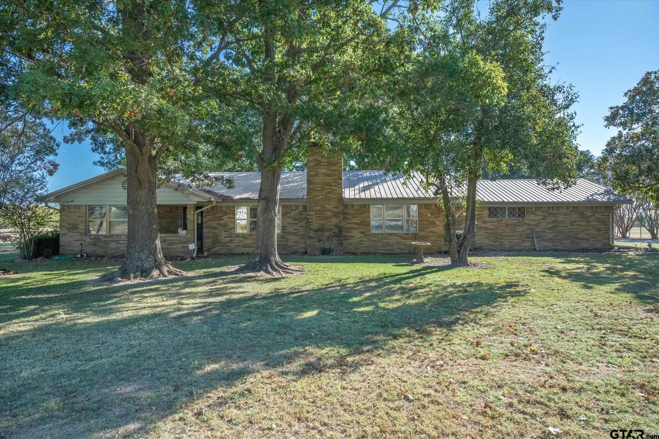 100 Rs County Road 4515, Point, Texas image 3